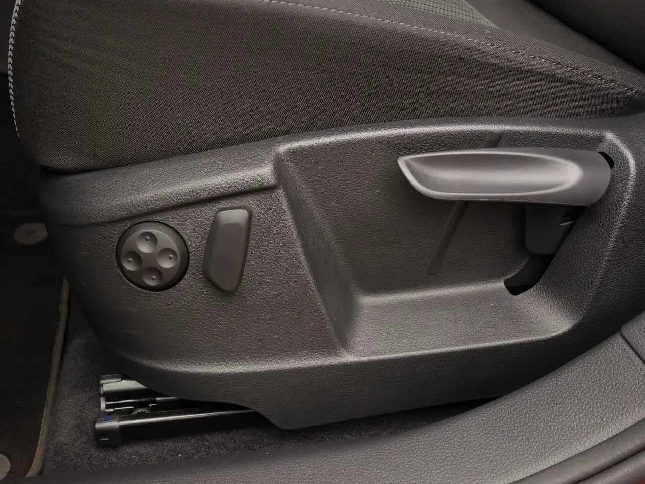 SEAT Alhambra Style Autom ACC AHK Navi elektr. Türen, миниатюра 15