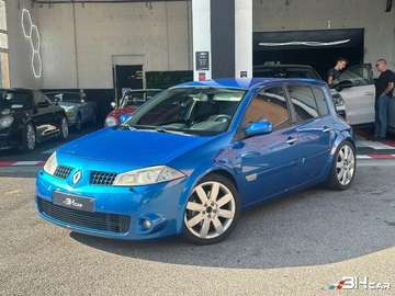 2 RS / LUXE / 2.0L 225CV / ETAT SHOWROOM / MILLTEK / SUIVI INTÉGRAL / DISTRI NEUVE