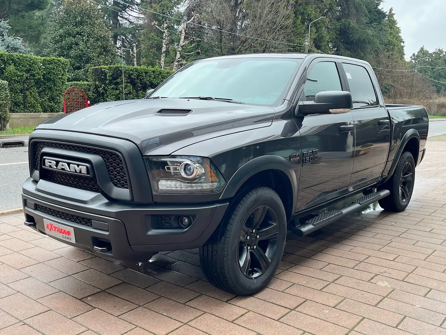 Dodge RAM 1500 CLASSIC WARLOCK Granite Pronta consegna Grigio - 1