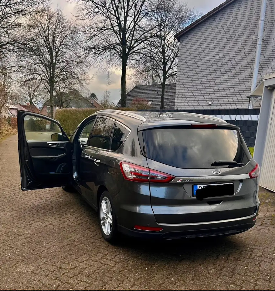 Ford S-Max