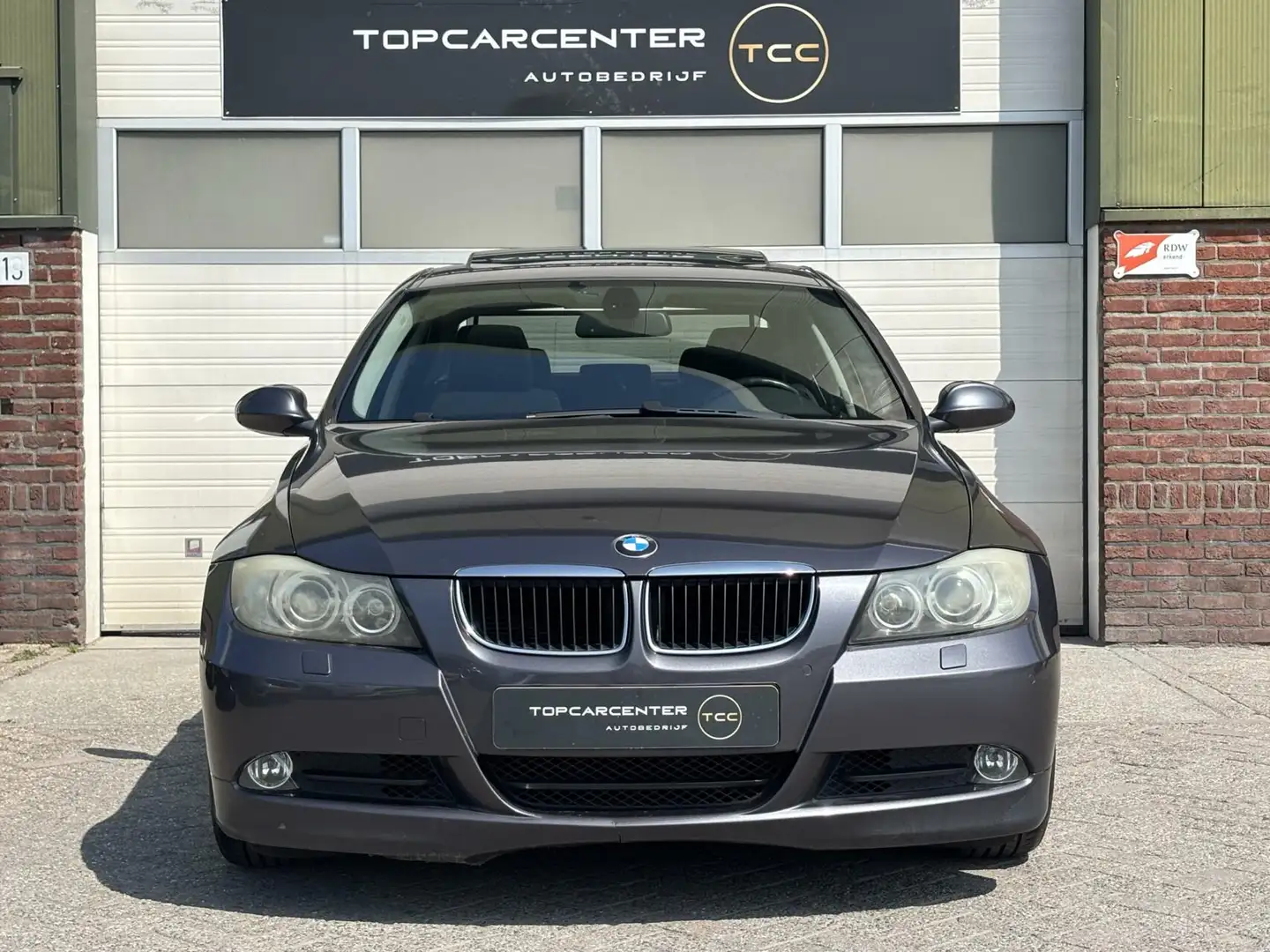 BMW 320 3-serie 320i Executive/SCHUIFDAK/PARKS/STOELV/CRUI Grijs - 2