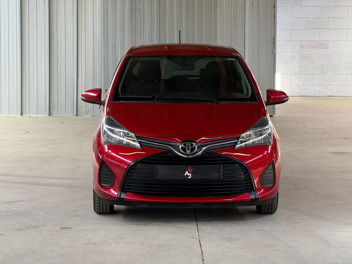Toyota Yaris 1.33i VVT-i Active and pack Live 2 Rouge - 2