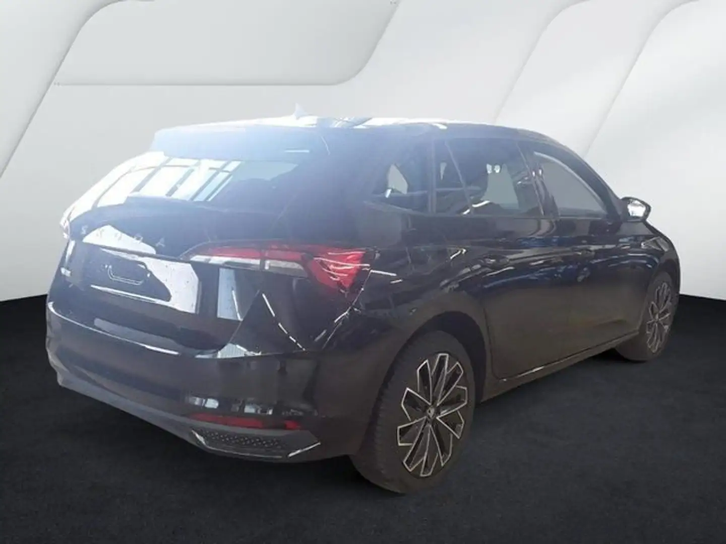 Skoda Scala 1.5 TSI DSG TOUR AHK KAMERA MATRIX NAVI Schwarz - 2