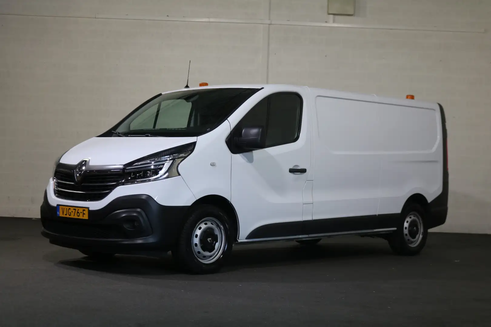 Renault Trafic 2.0 dCi 120pk L2 H1 Airco Navigatie Camera Trekhaa Blanc - 1