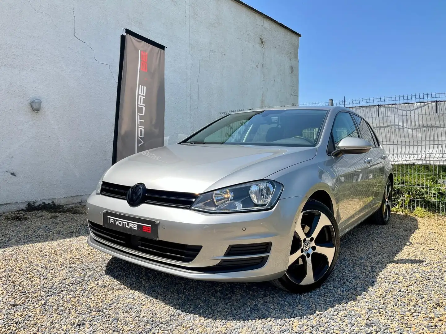 Volkswagen Golf 1.6 CR TDi Highline NAVI/MI-CUIR/CLIM-AUT/ACC/PDC Grijs - 2