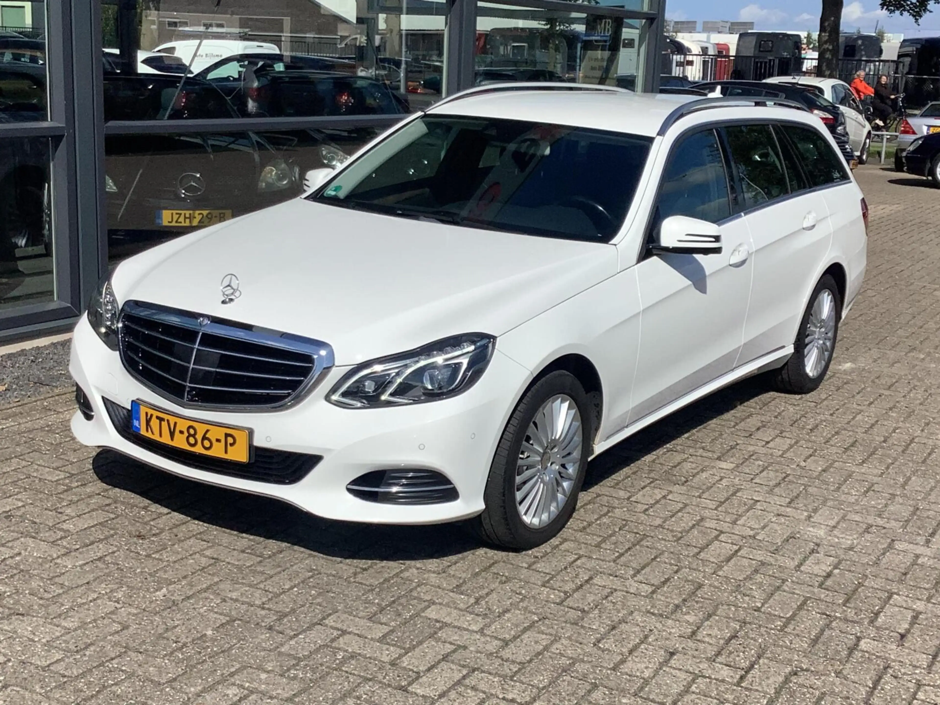 Mercedes-Benz E 200 Estate Ambition Elegance automaat, rondom camera, — photo 2