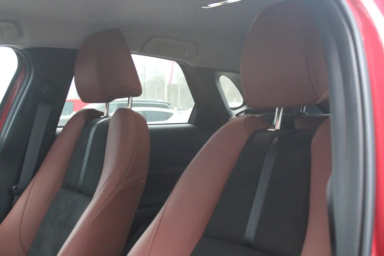 Mazda CX-30 2.0 e-SkyActiv-G MILD Hybrid 150PK AUTOMAAT NAGISA Rood - 2