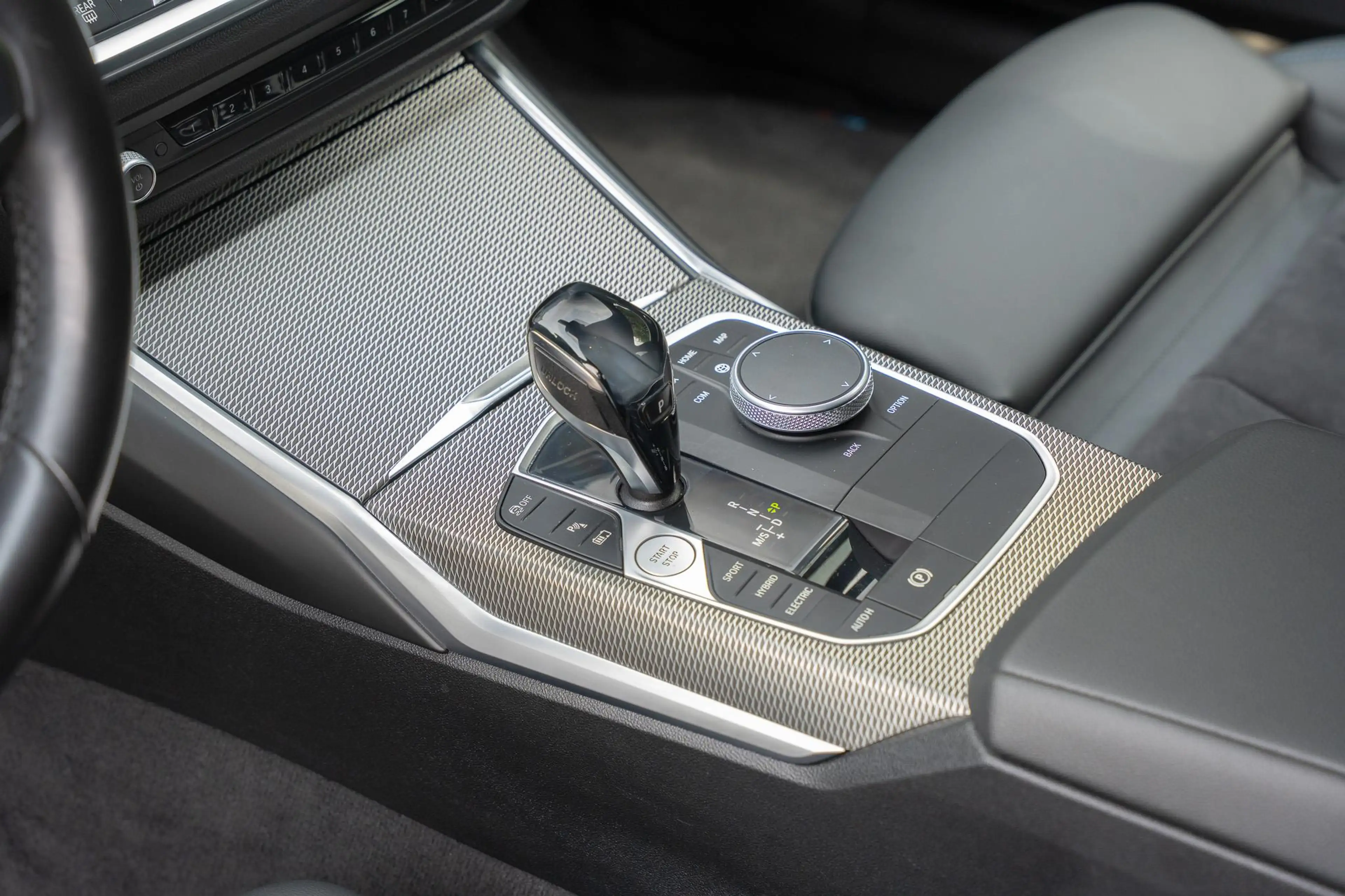 BMW 330 3-serie Touring 330e xDrive M-Sport TREKHAAK | DRI — photo 32