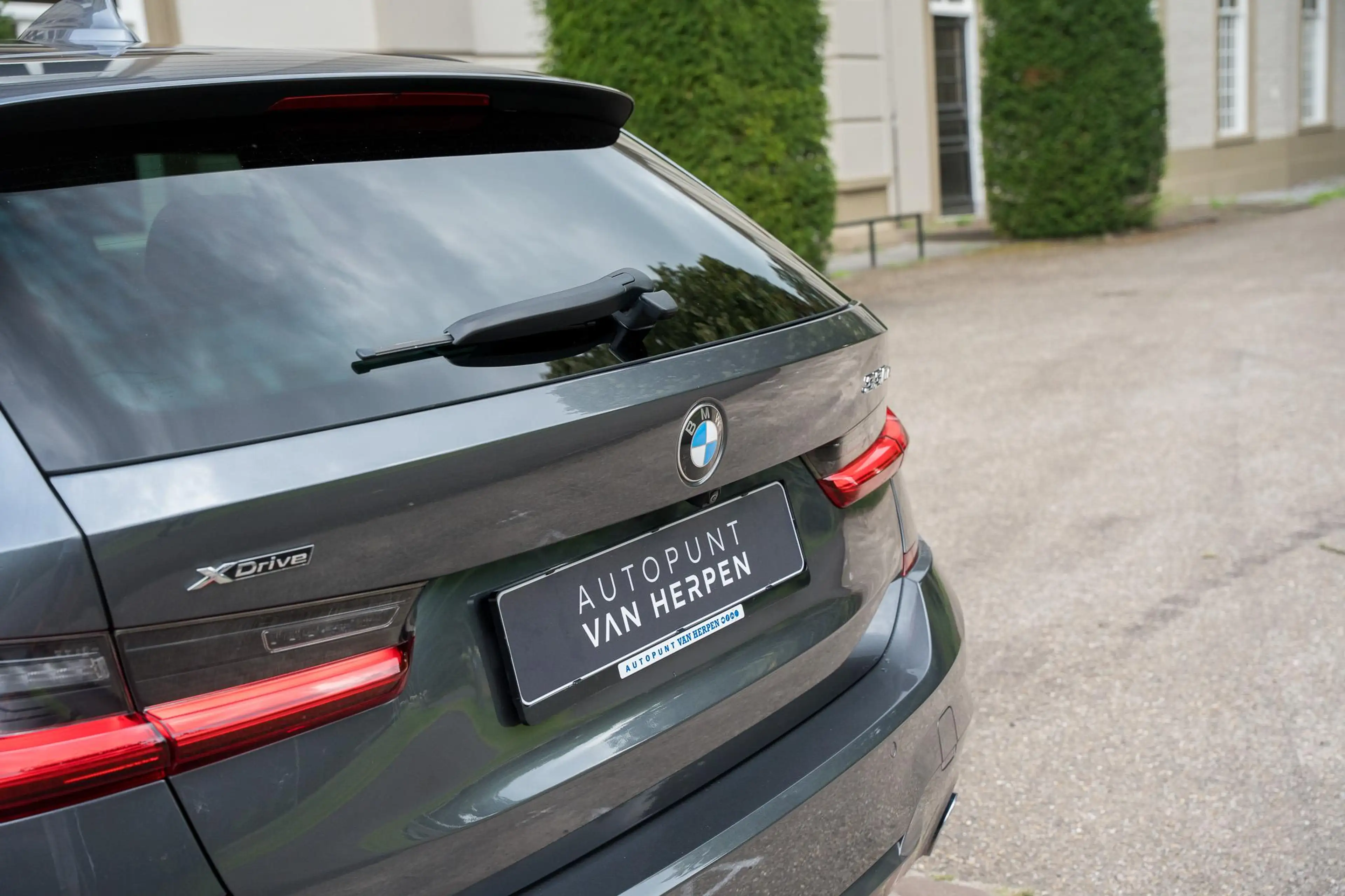 BMW 330 3-serie Touring 330e xDrive M-Sport TREKHAAK | DRI — photo 14