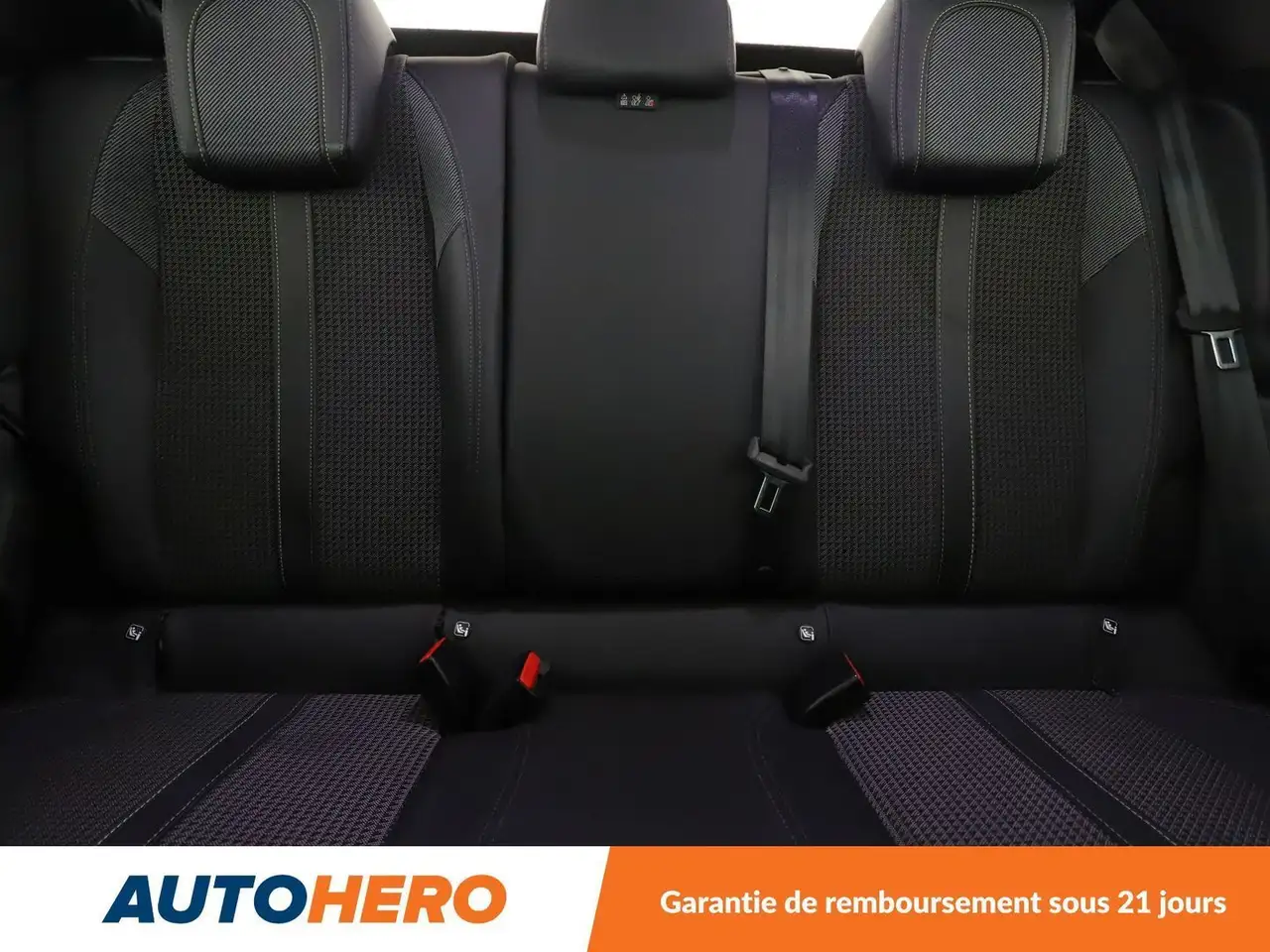 Peugeot 208 208 — photo 15
