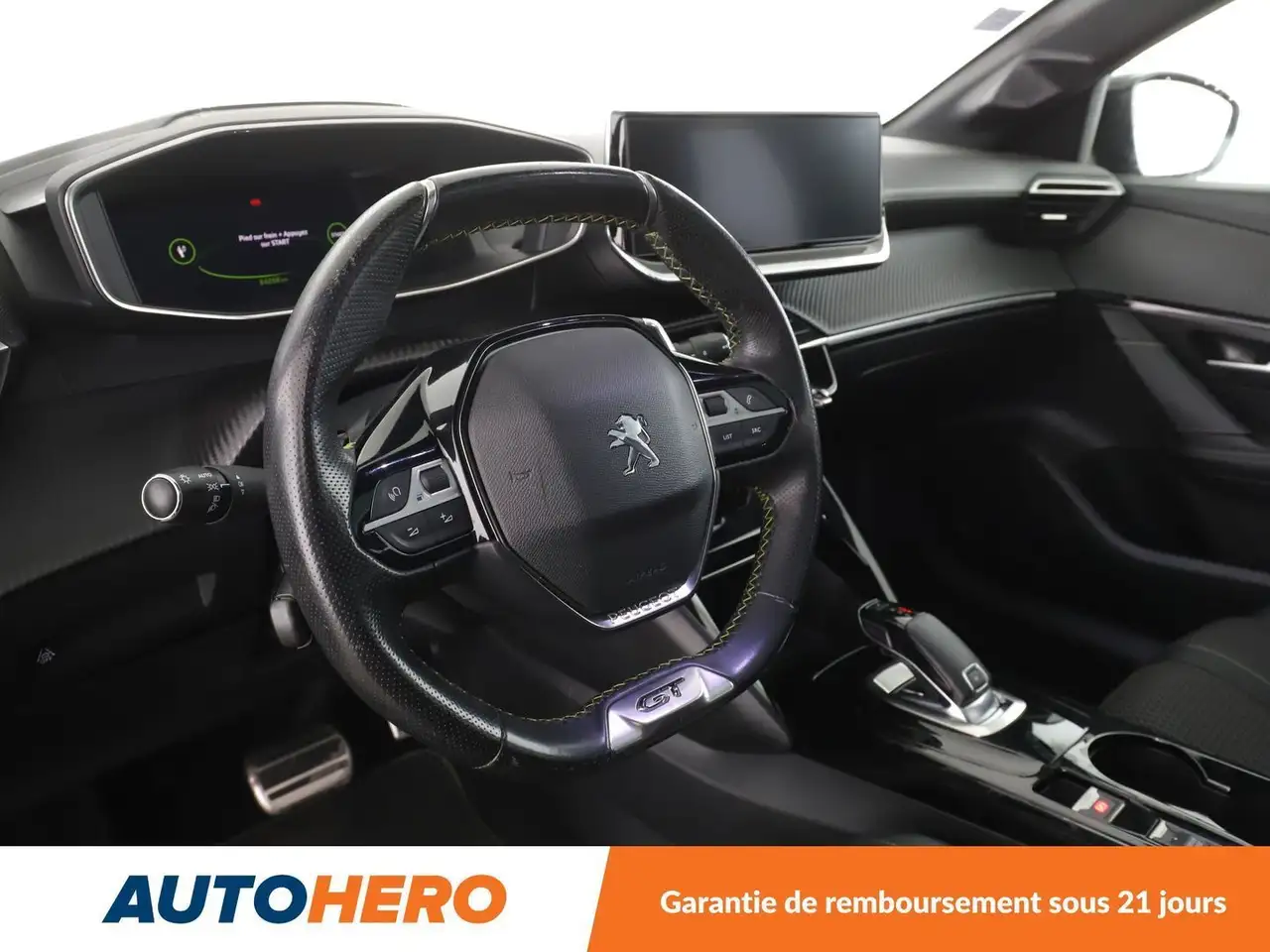 Peugeot 208 208 — photo 11
