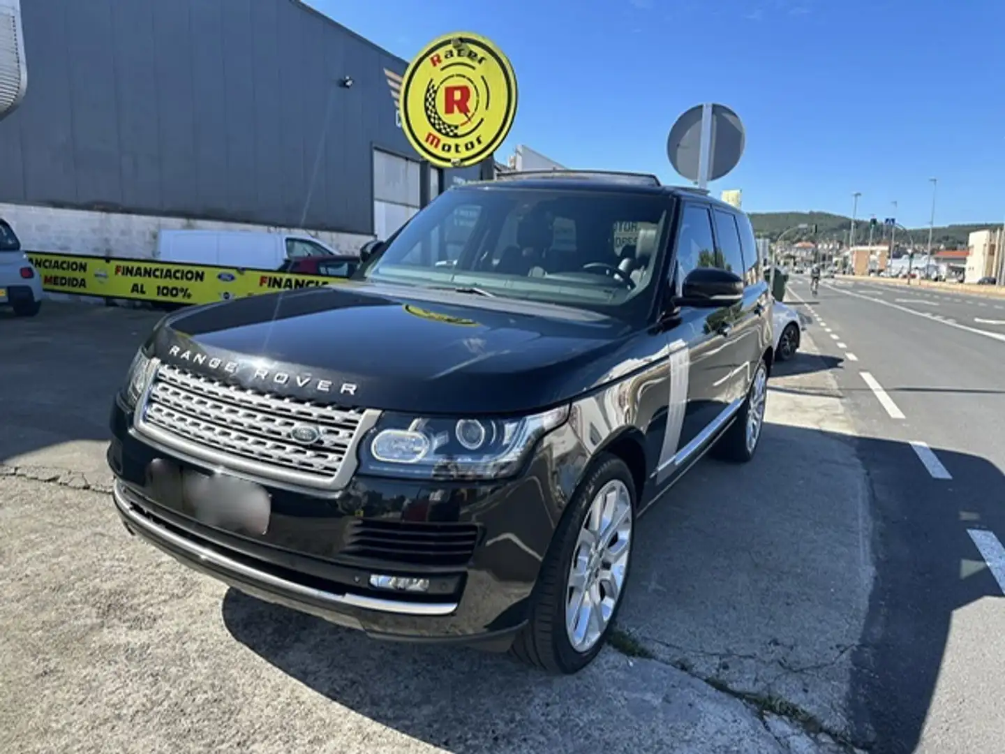 Land Rover Range Rover 4.4SDV8 Vogue Aut. Noir - 1