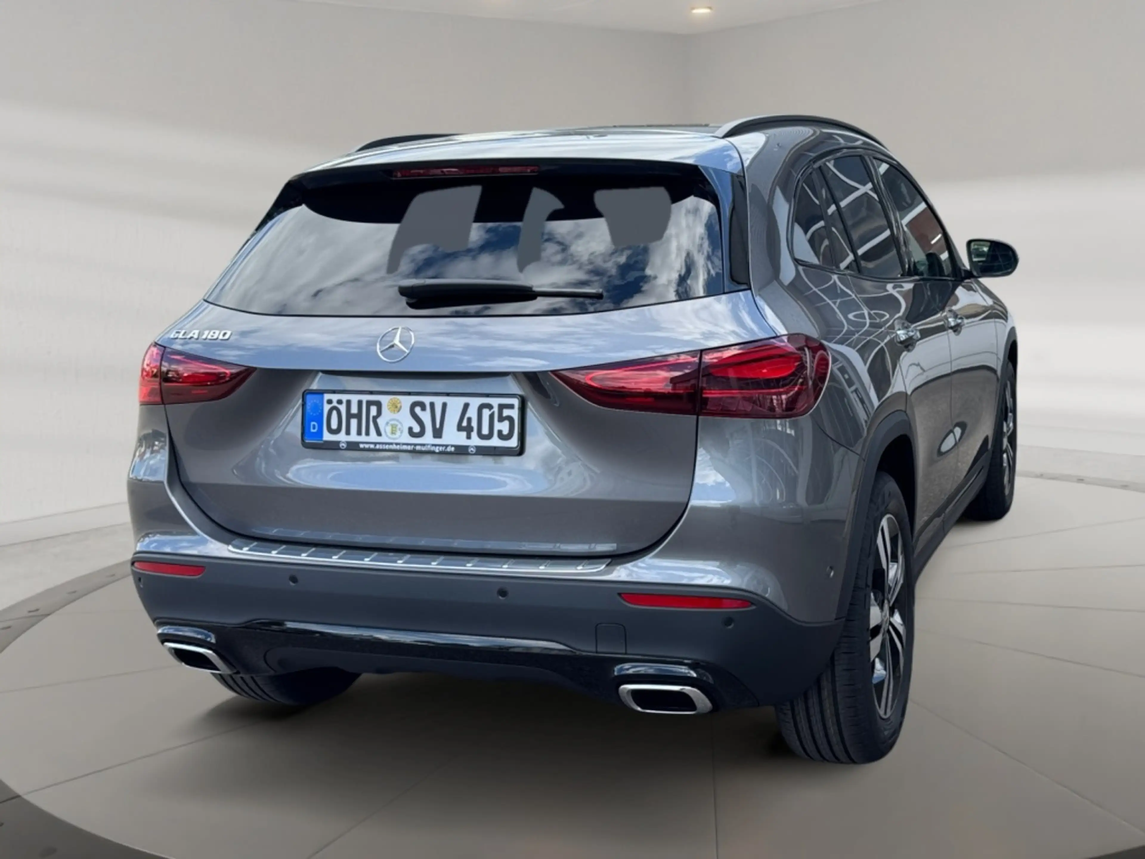 Mercedes-Benz GLA 180 MBUX+Progressive+Night+Fahrassist+AHK — photo 3