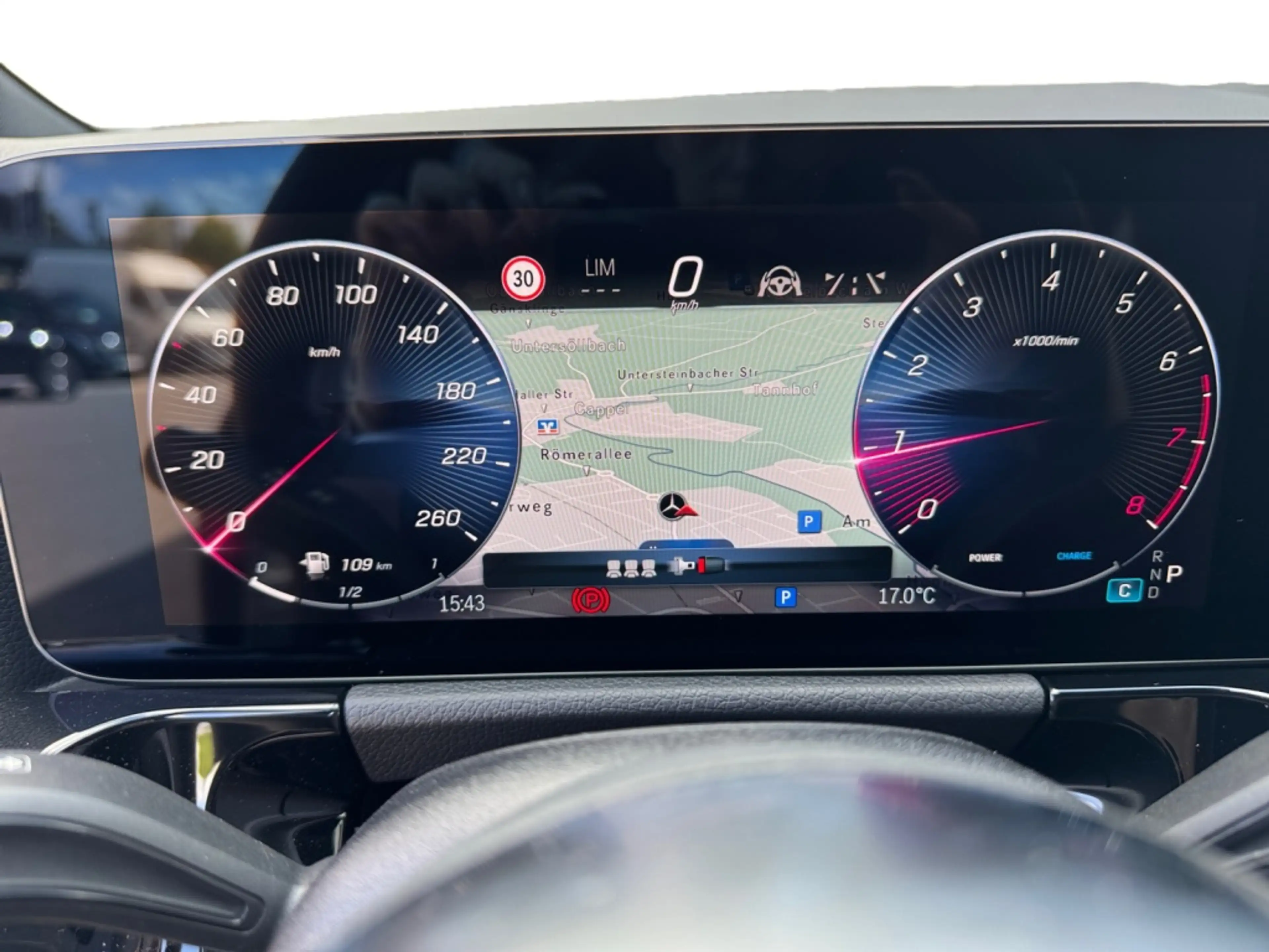 Mercedes-Benz GLA 180 MBUX+Progressive+Night+Fahrassist+AHK — photo 10