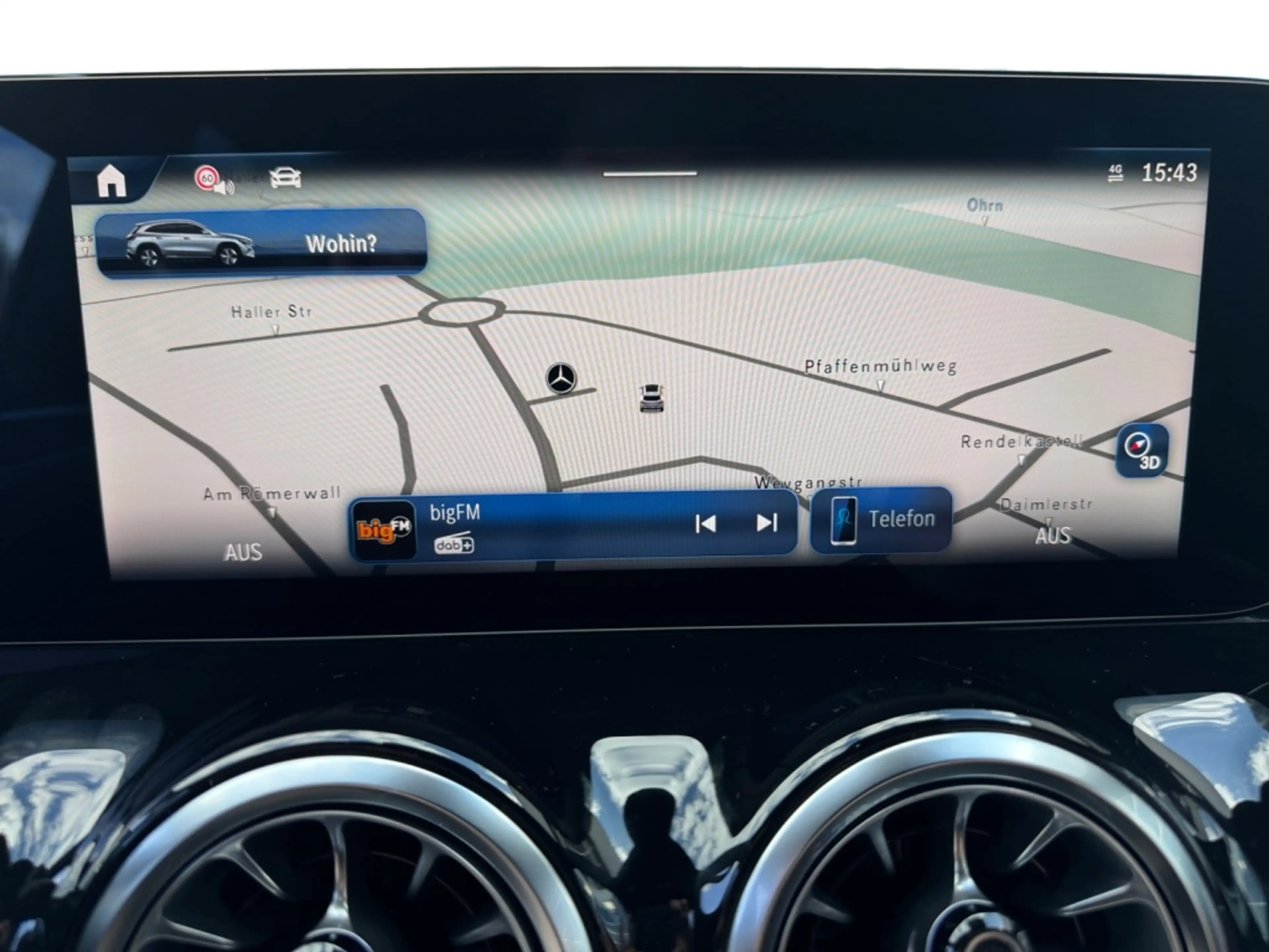 Mercedes-Benz GLA 180 MBUX+Progressive+Night+Fahrassist+AHK — photo 12