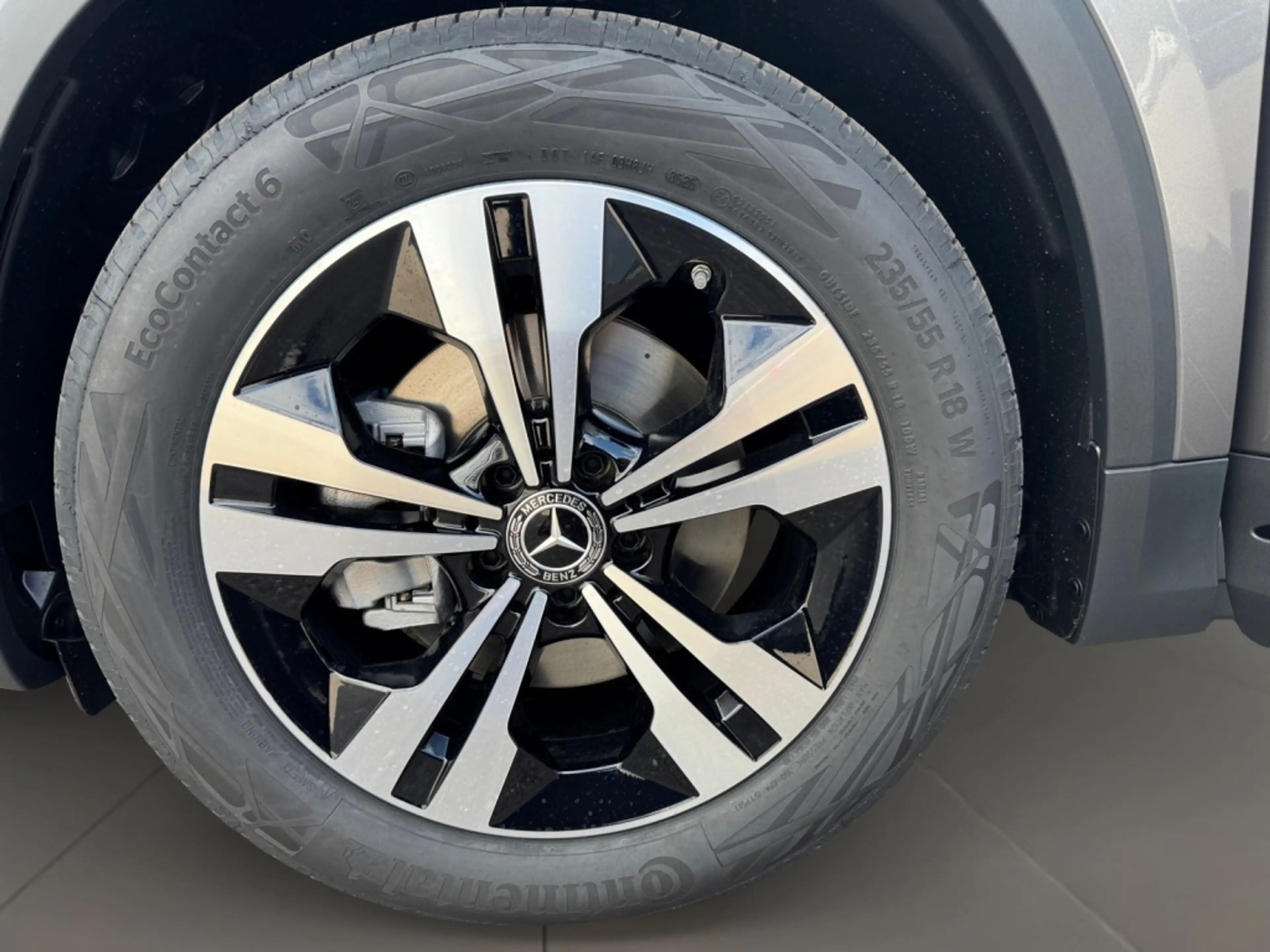 Mercedes-Benz GLA 180 MBUX+Progressive+Night+Fahrassist+AHK — photo 9