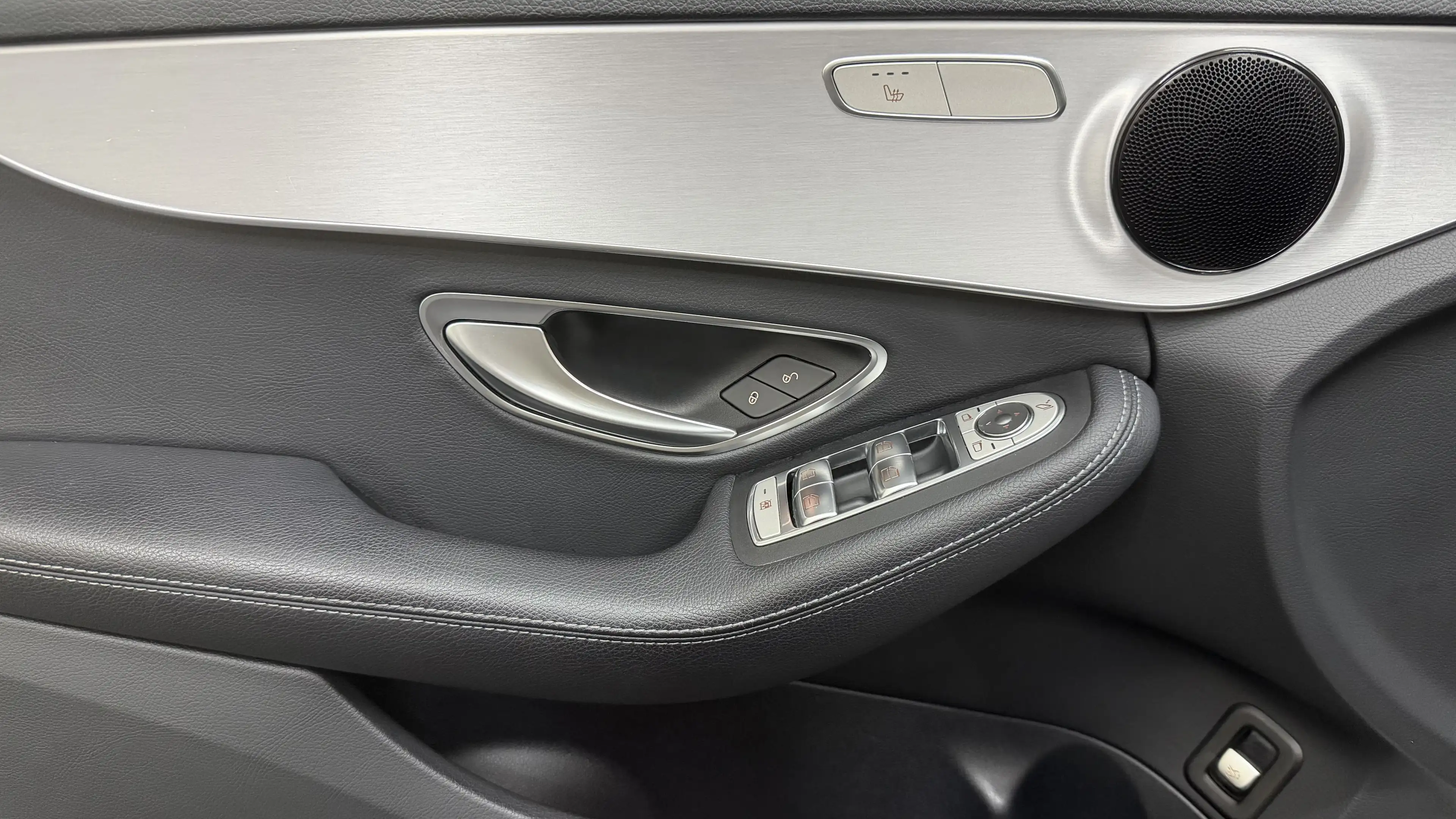 Mercedes-Benz C 220 C 220 d Avantgarde LED*ACC*NAVI*SHZ*AHK*KAMERA — photo 7