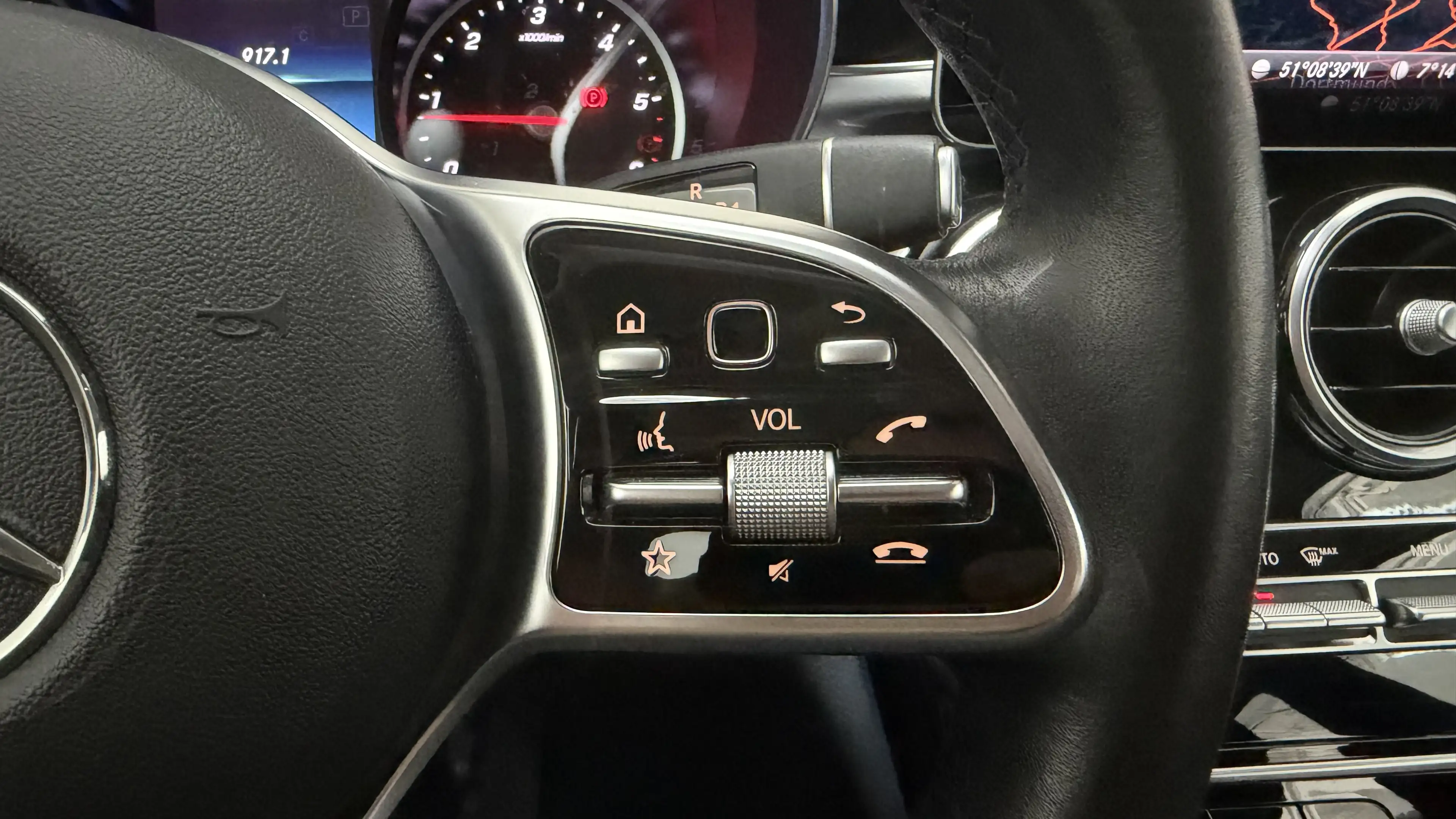 Mercedes-Benz C 220 C 220 d Avantgarde LED*ACC*NAVI*SHZ*AHK*KAMERA — photo 13