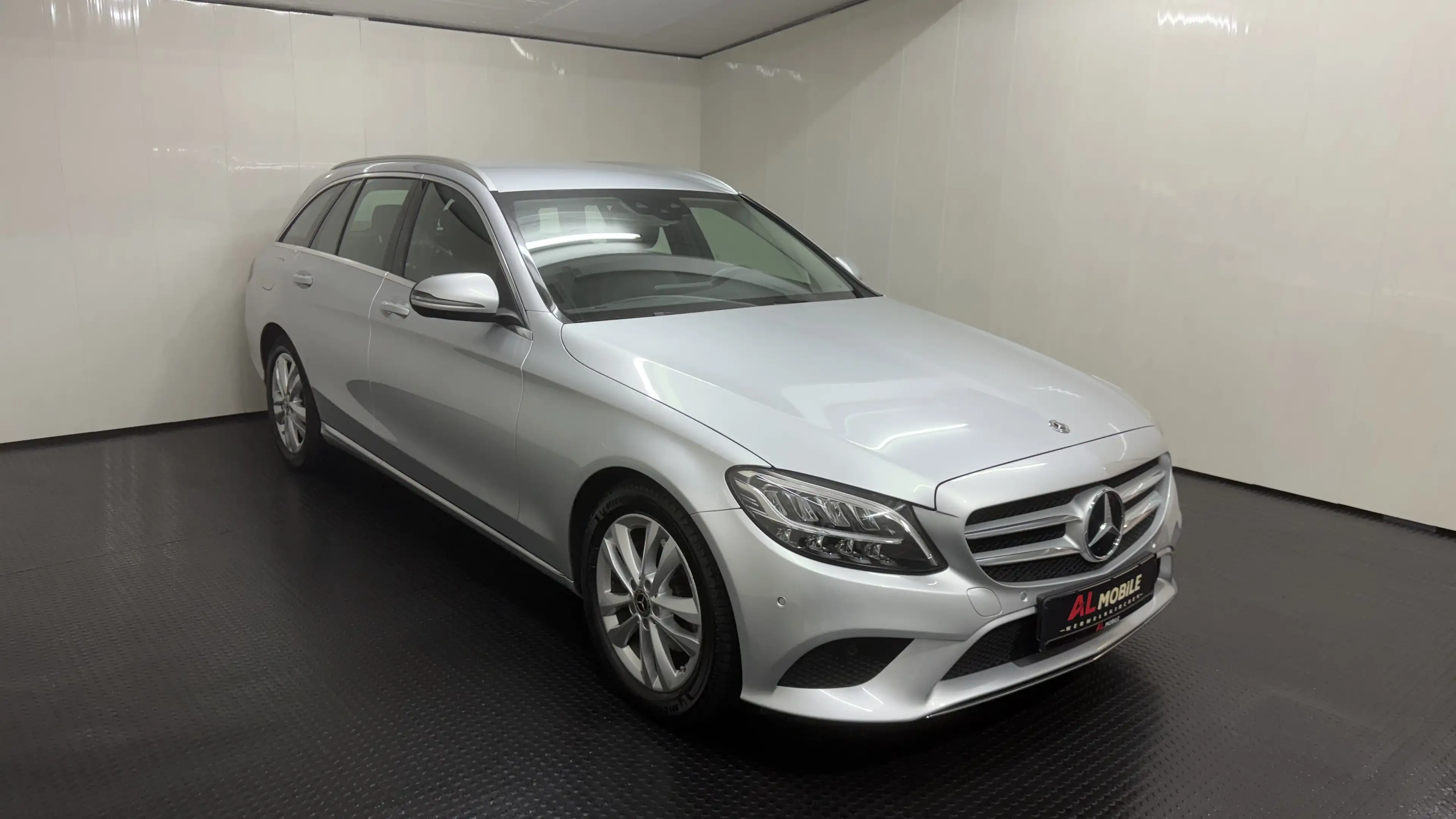 Mercedes-Benz C 220 C 220 d Avantgarde LED*ACC*NAVI*SHZ*AHK*KAMERA — photo 3