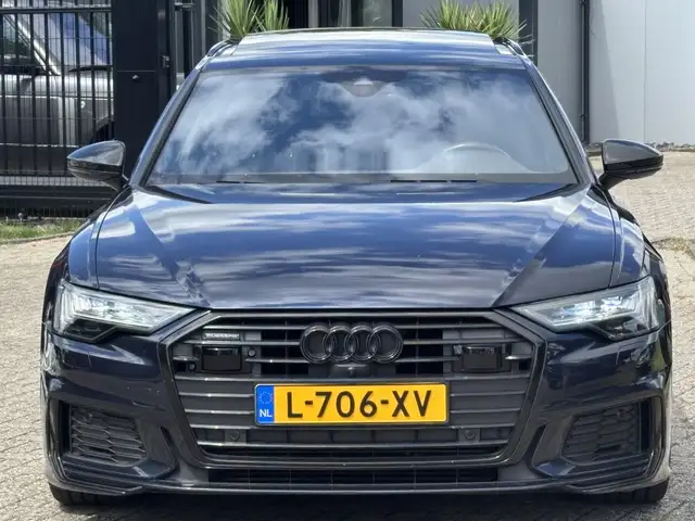Audi A6 view 2