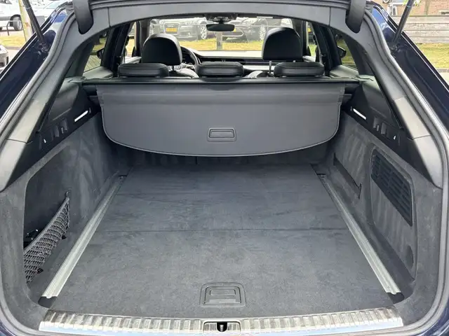 Audi A6 view 9
