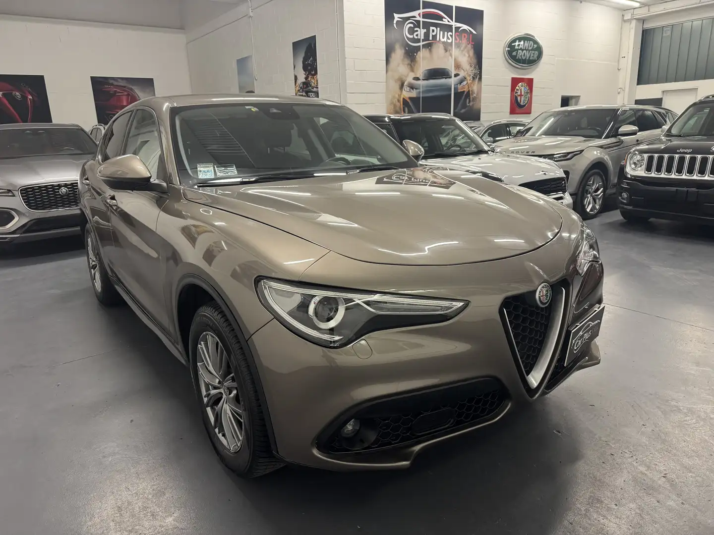 Alfa Romeo Stelvio Stelvio 2017 2.2 t Executive Q4 210cv auto Grigio - 1