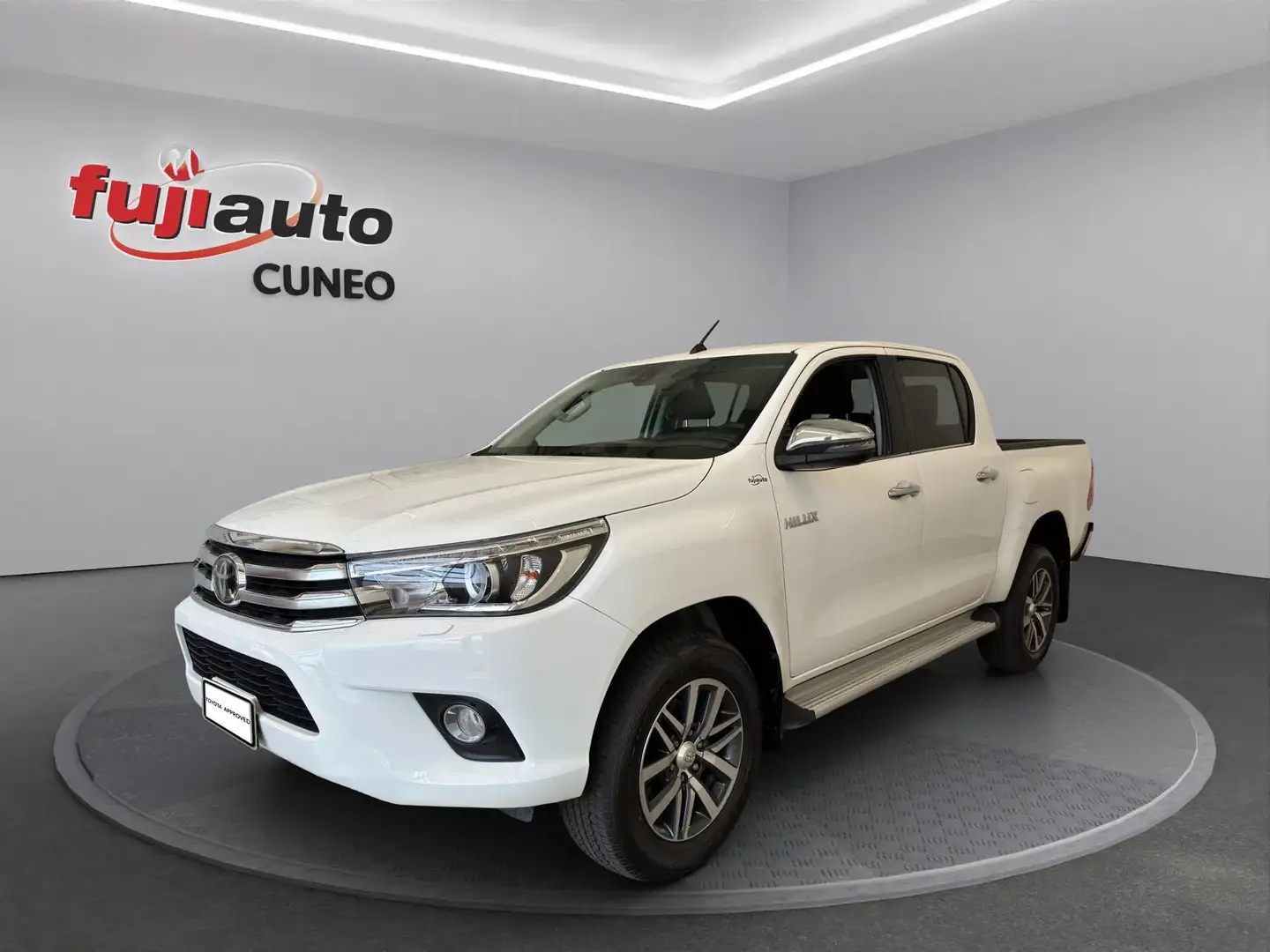 Toyota Hilux Hilux DC 2.4 d-4d 4x4 AUT EXECUTIVE Blanc - 1