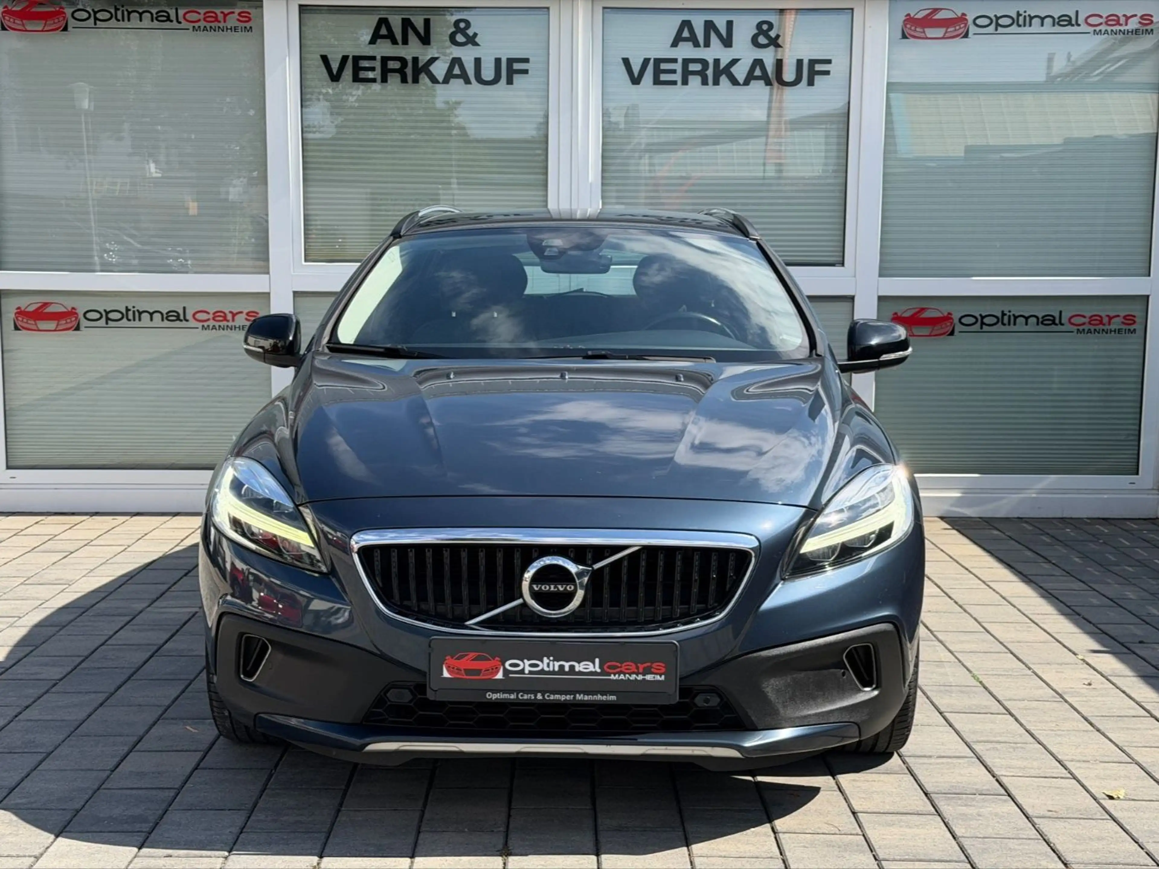 Volvo V40 Cross Country Plus/KAMERA/NAVI/LED/8FACH/2HD — photo 3