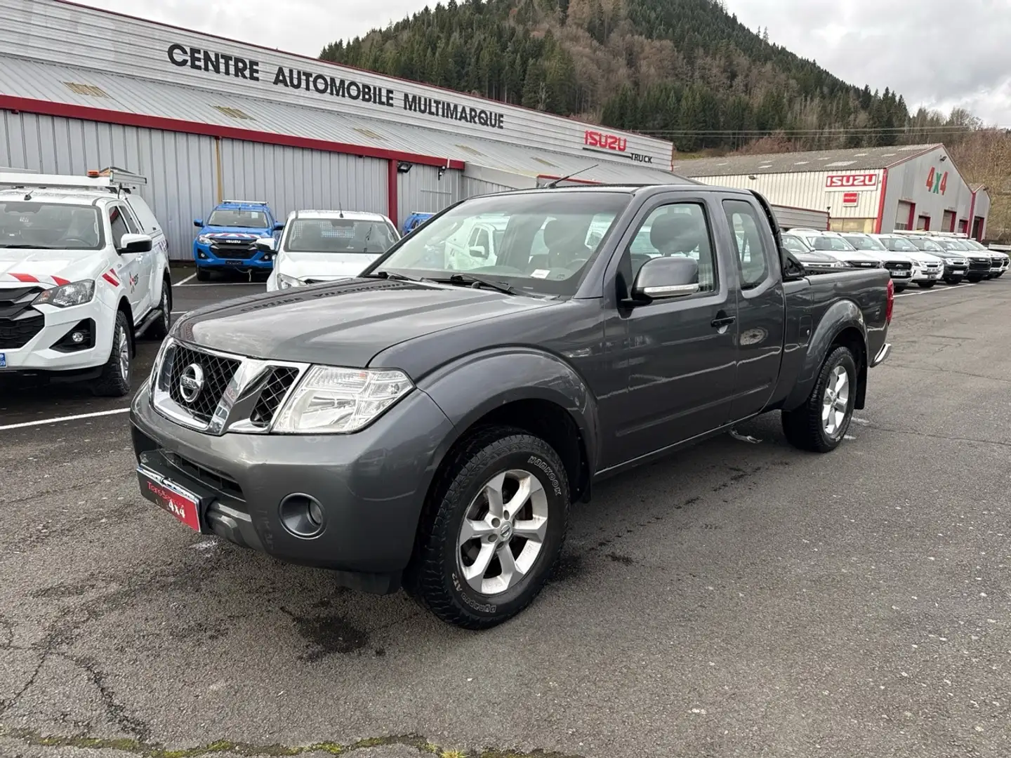 Nissan King Cab 2.5 DCI 144CH KING-CAB CONNECT EDITION Grau - 1