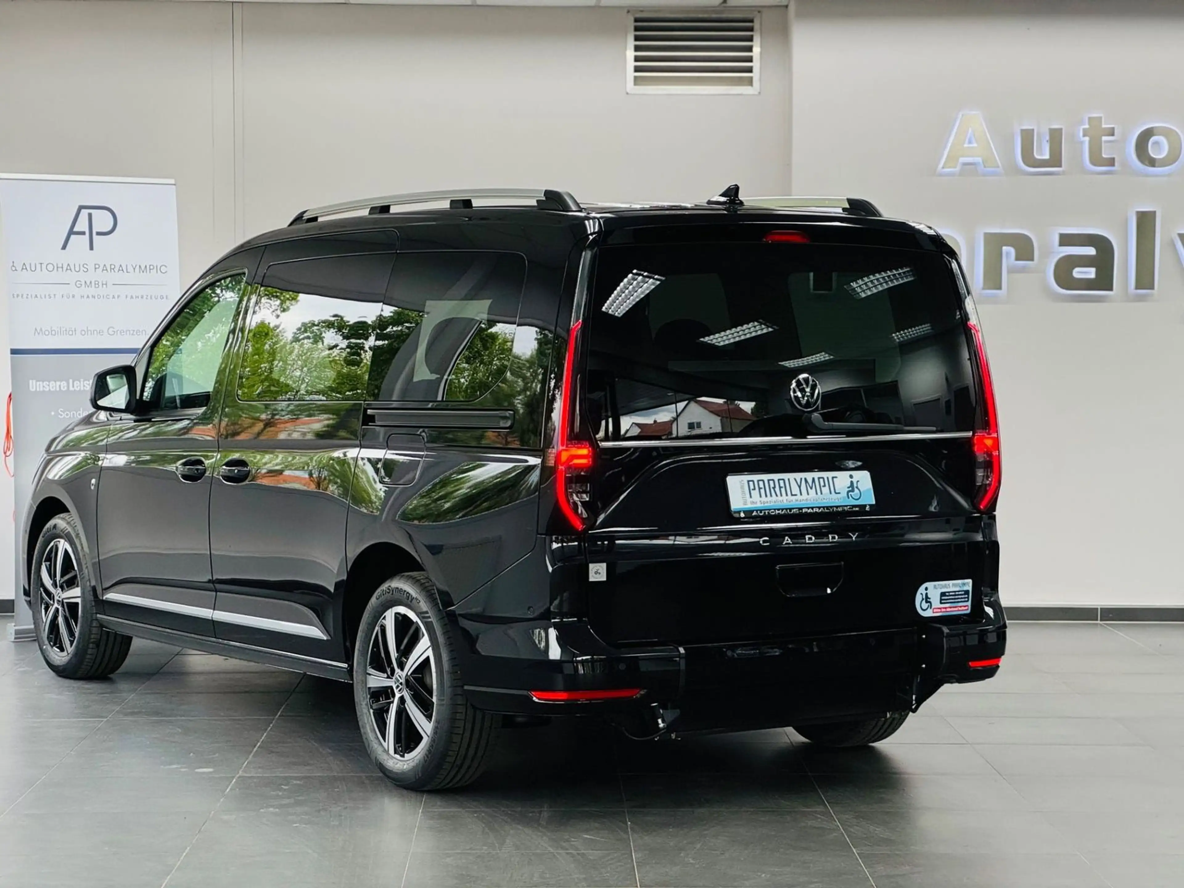 Volkswagen Caddy Maxi Style Rollstuhlgerecht-Rampe NEU — photo 4