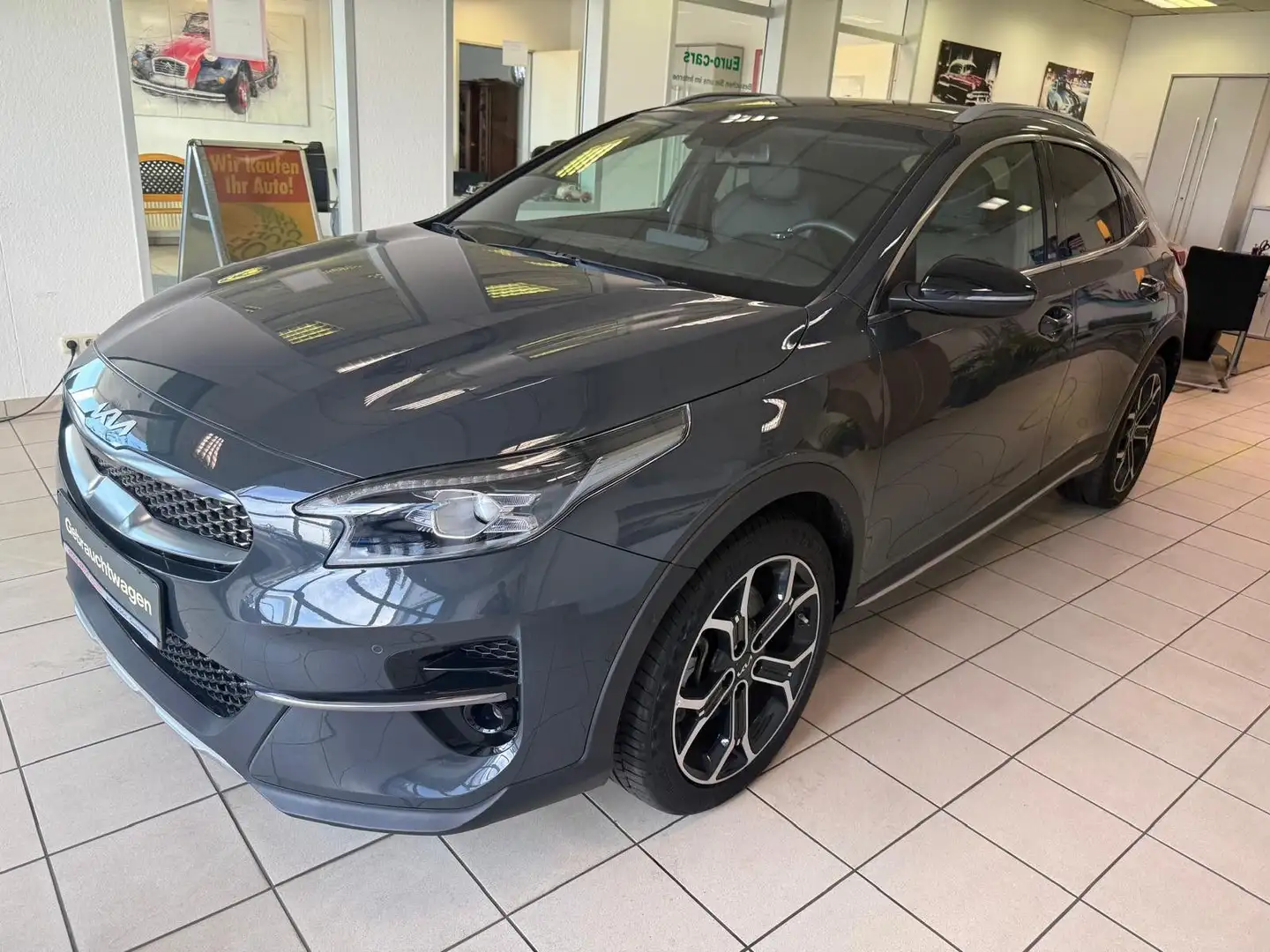 Kia XCeed Black Xdition/WENIG KM/PANO/CARPLAY/SOUND Grau - 1