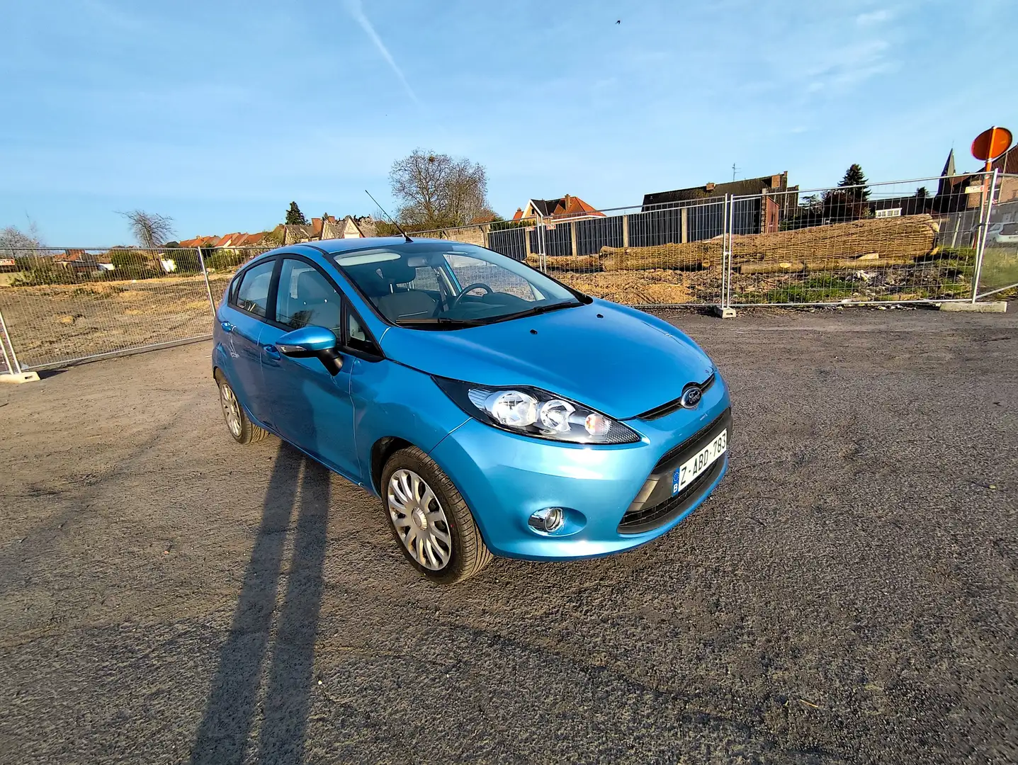 Ford Fiesta Fiesta 1.25i Ambiente Bleu - 2