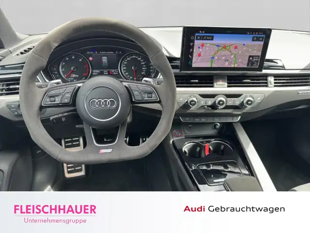 Audi RS4 view 14