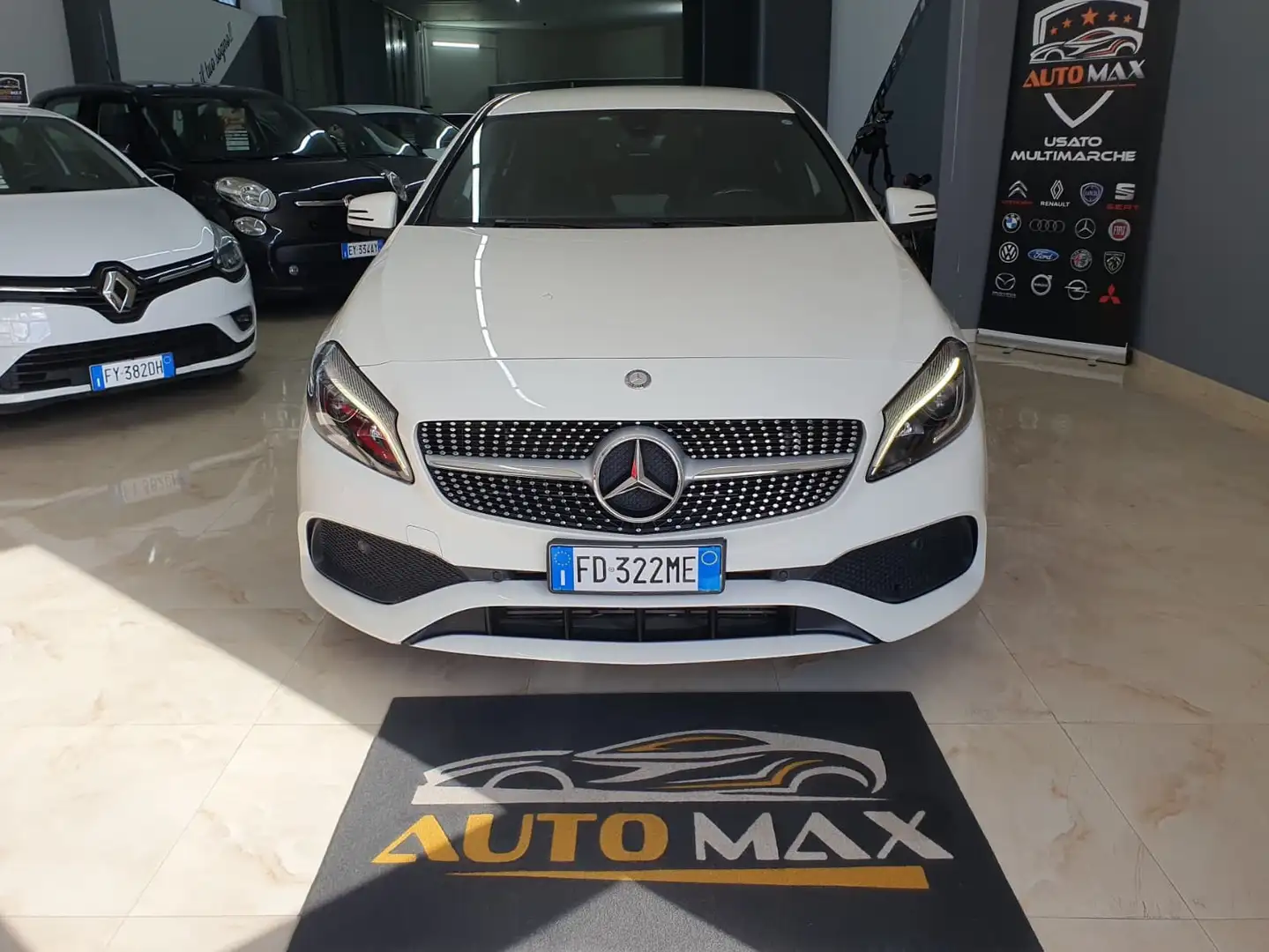 Mercedes-Benz A 180 Classe A - 110cv Automatic Premium 2016 Weiß - 2