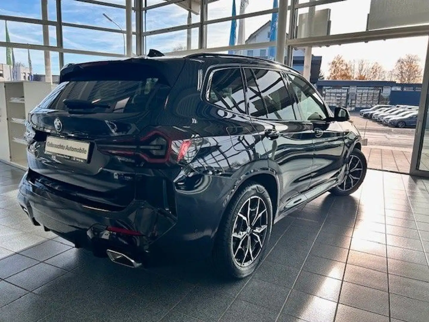 BMW X3 xDrive 20d M Sport Noir - 2