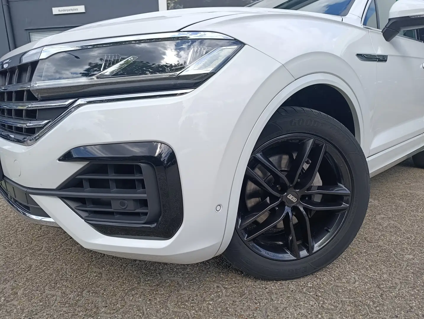 Volkswagen Touareg Elegance 4Motion Weiß - 2