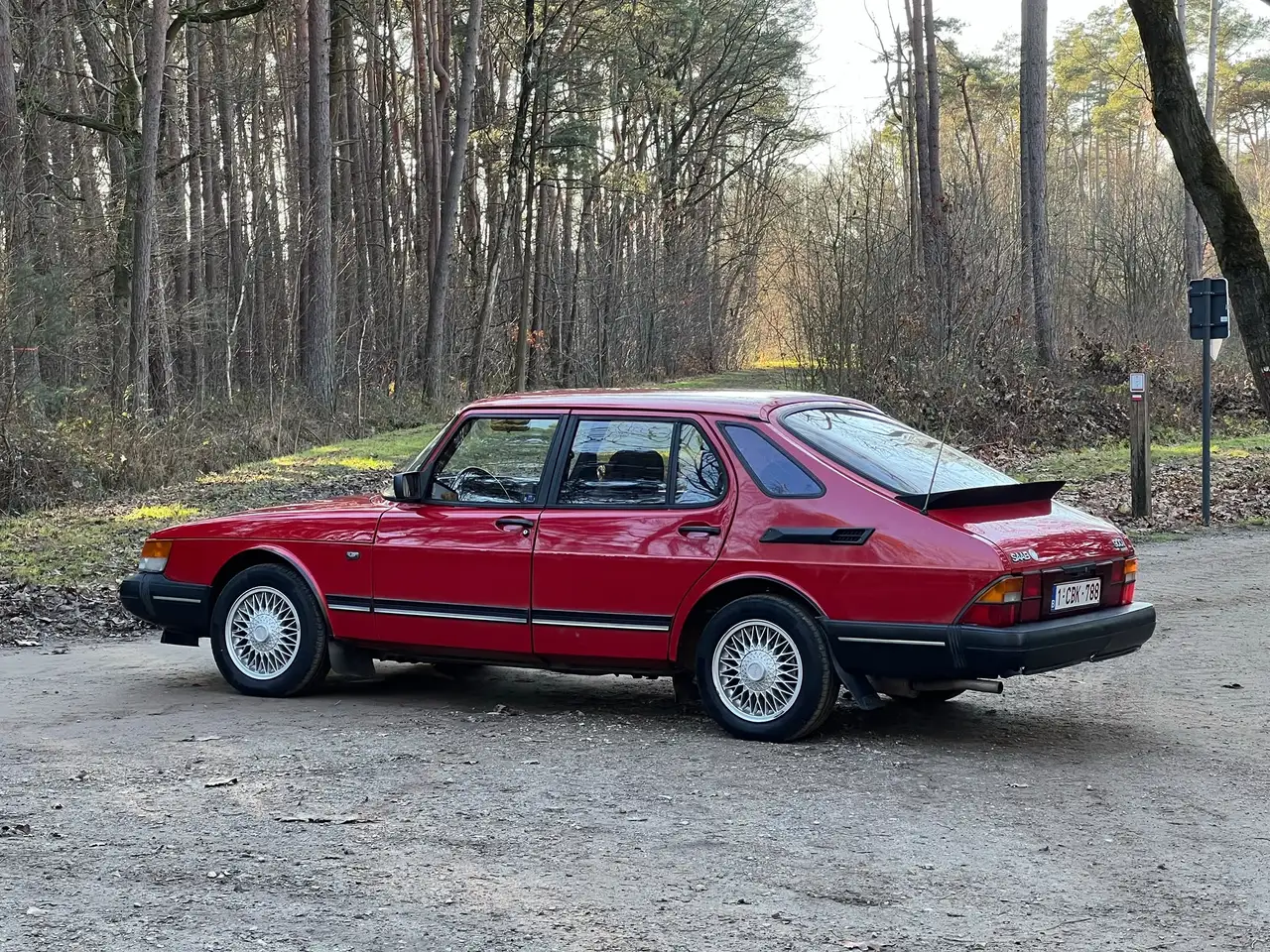 Saab 900i 16v 2.0, foto 2
