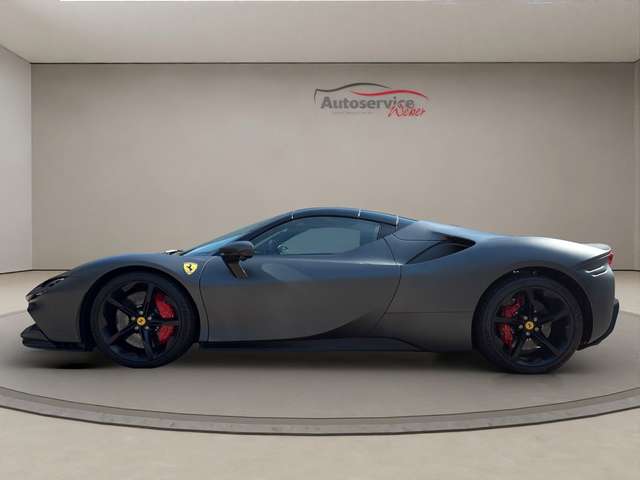 Ferrari SF90 Spider Carbon/ ADAS/ Lift/ Garantie