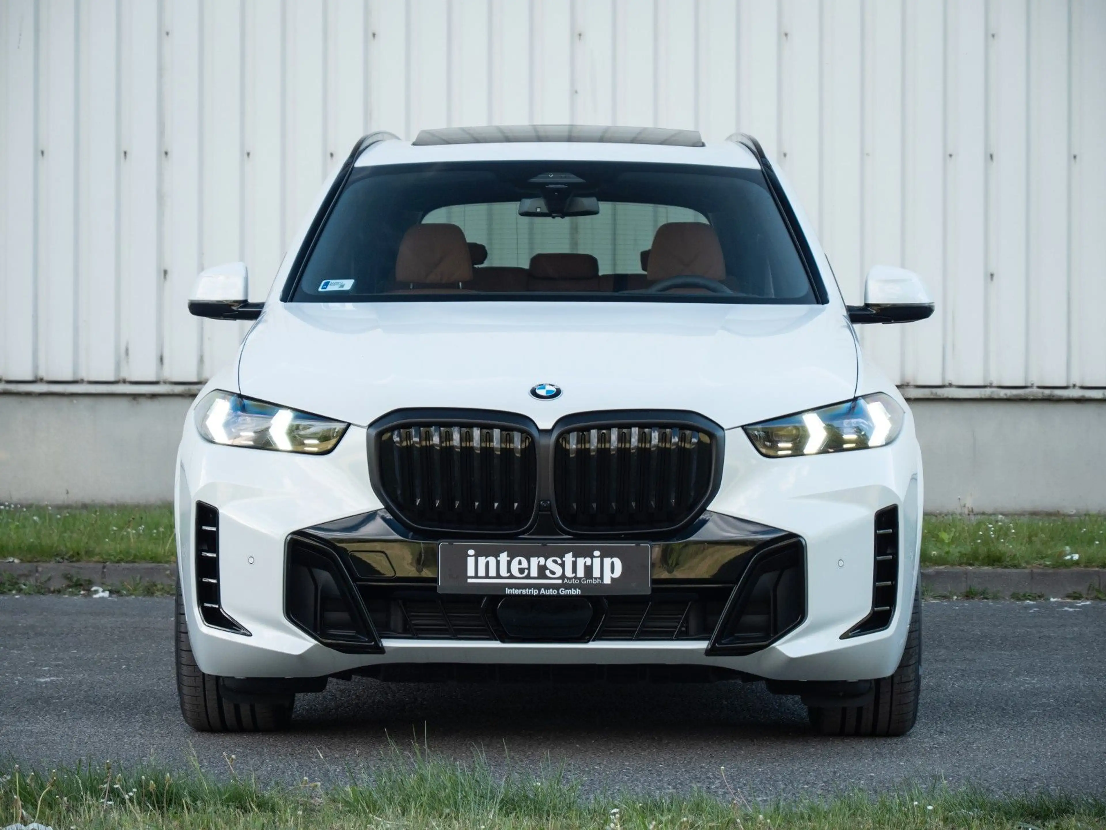 BMW X5 30d M SPORT.LUFTFE.3SITZREIHE.PANO.360°.AHK — photo 2