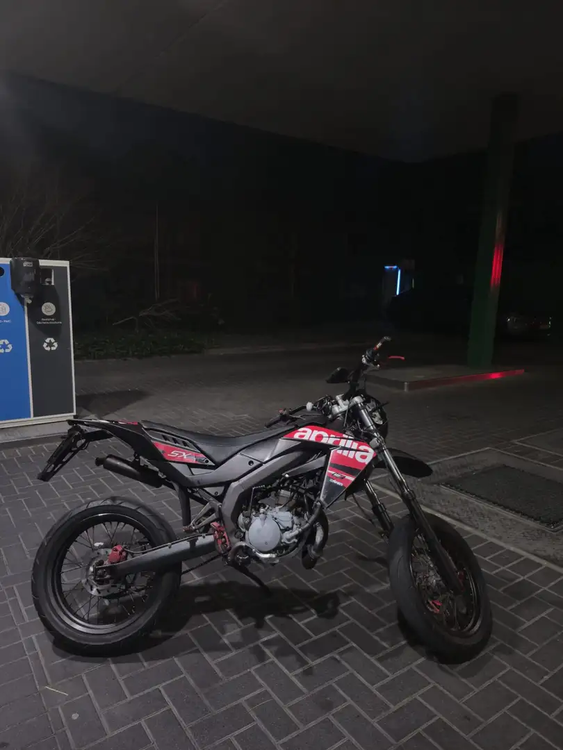 Aprilia SX 50 Fekete - 1