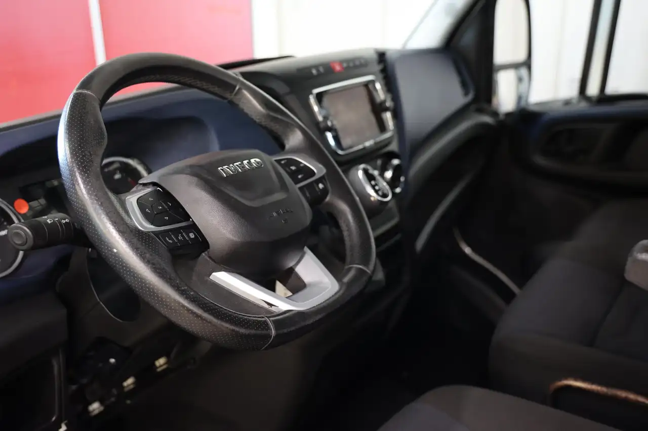 Iveco Daily 2021 — фото 13