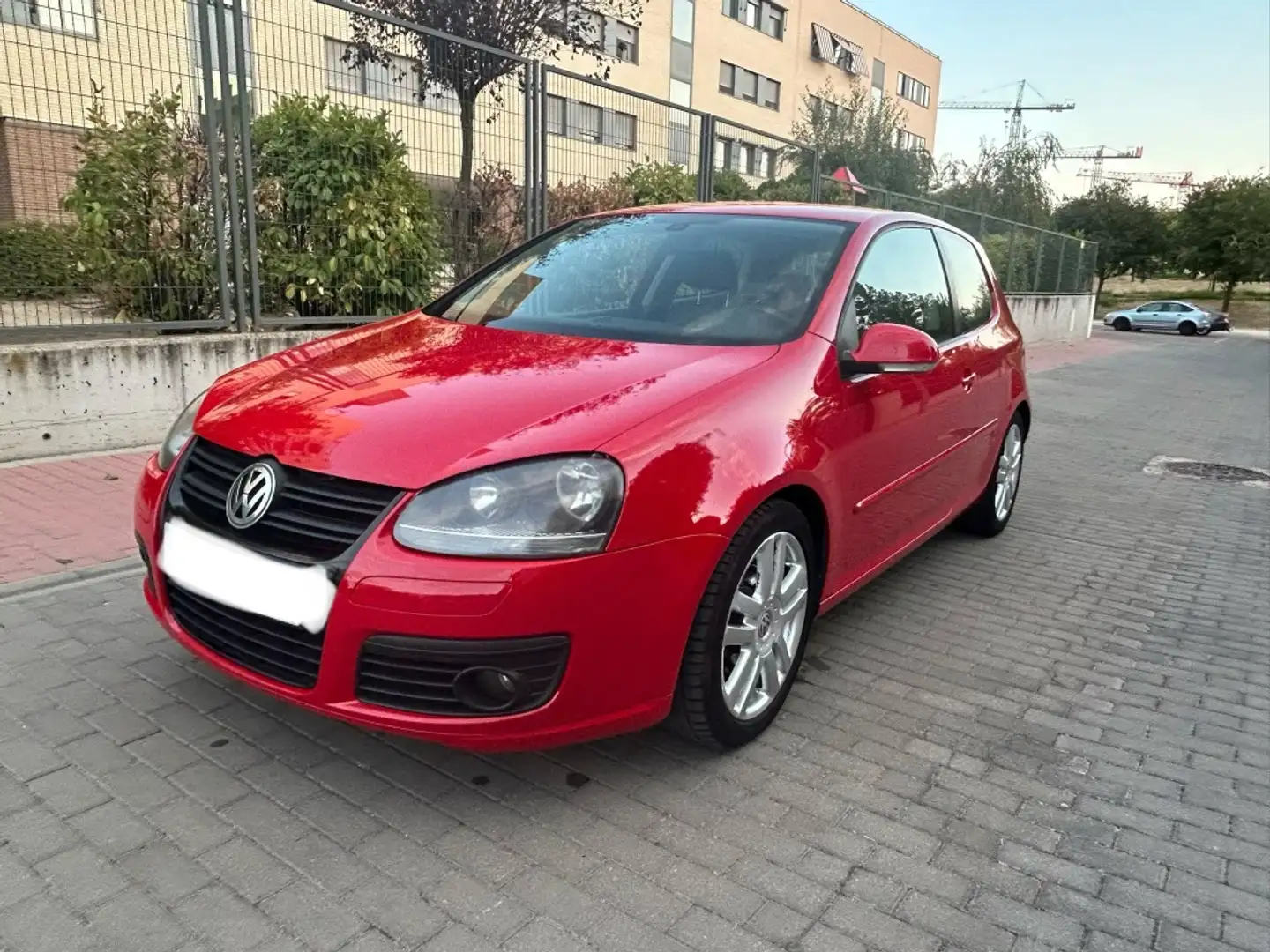 Volkswagen Golf 1.6 iGolf Rojo - 1
