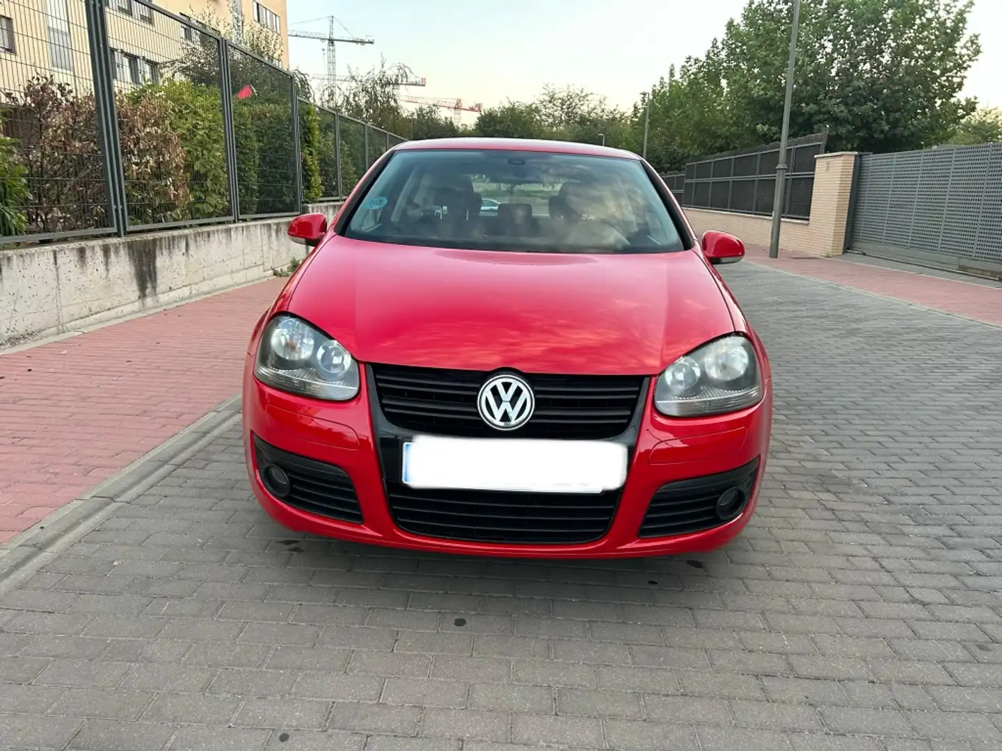 Volkswagen Golf 1.6 iGolf Rojo - 2