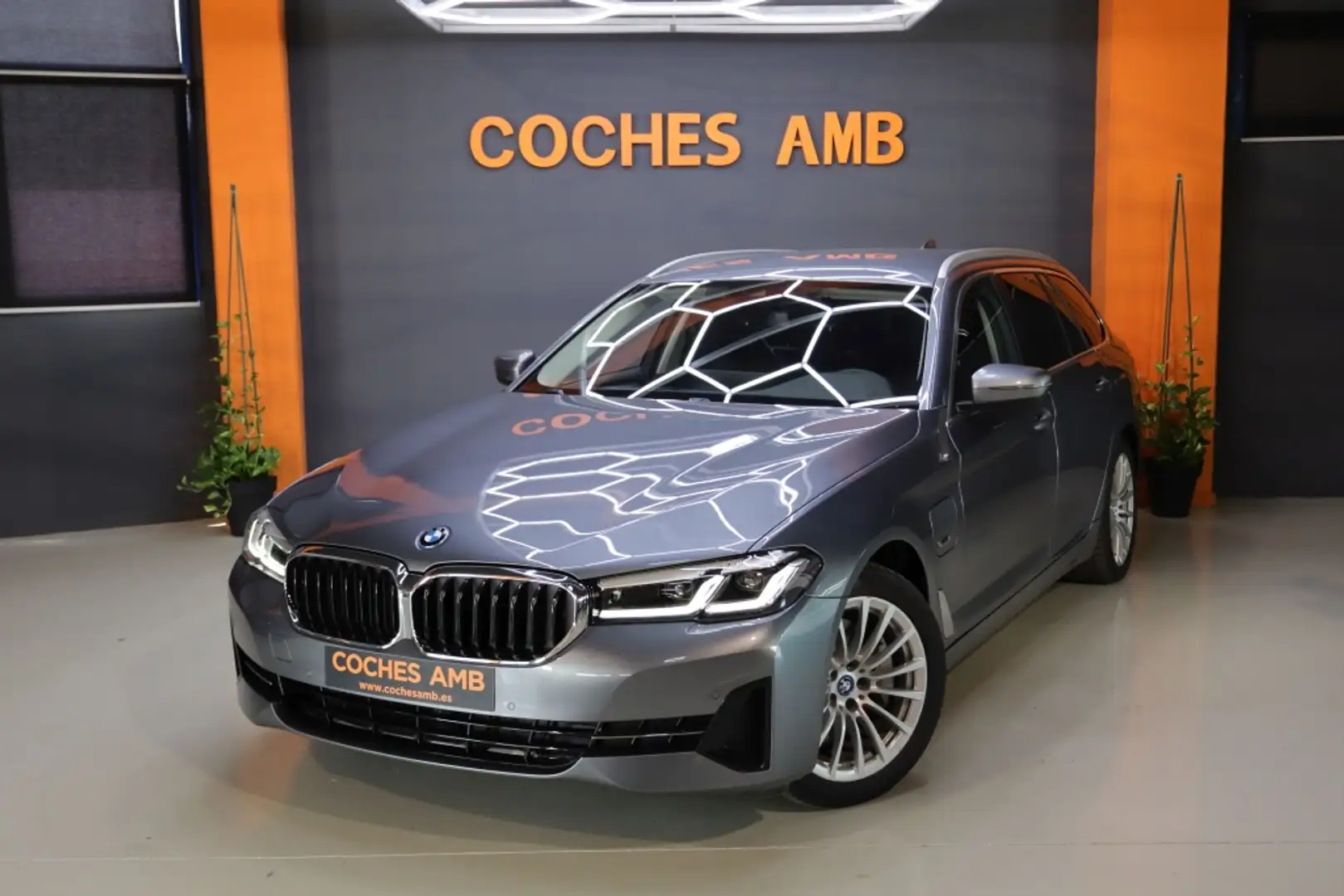 BMW 530 530e Touring Gris - 1