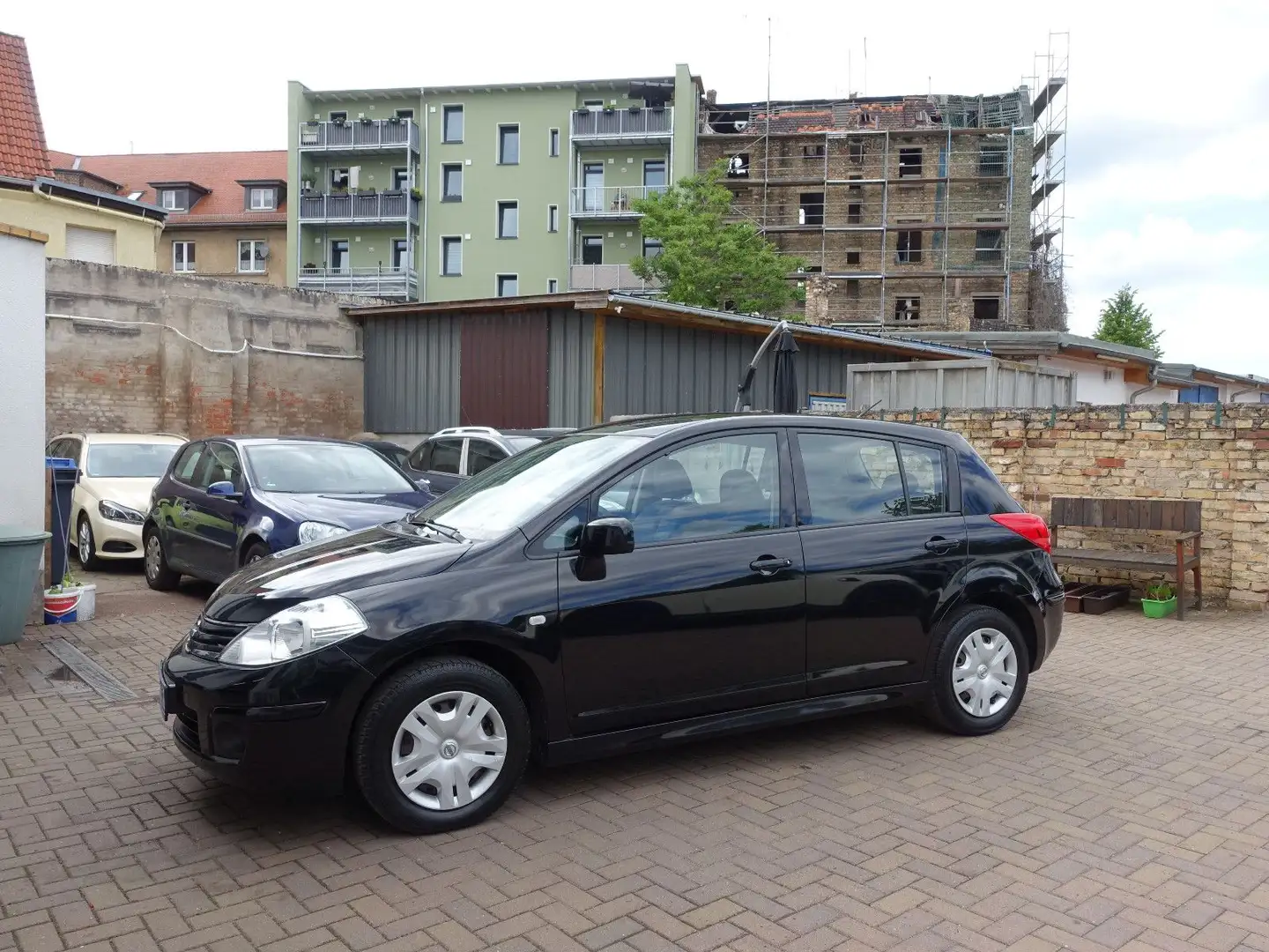 Nissan Tiida 1,6 Visia, EU4, Klima, 2.Hand !! Schwarz - 2