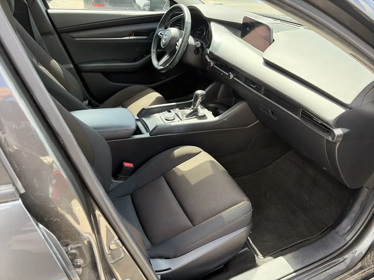 Mazda 3 снимка Mazda 3