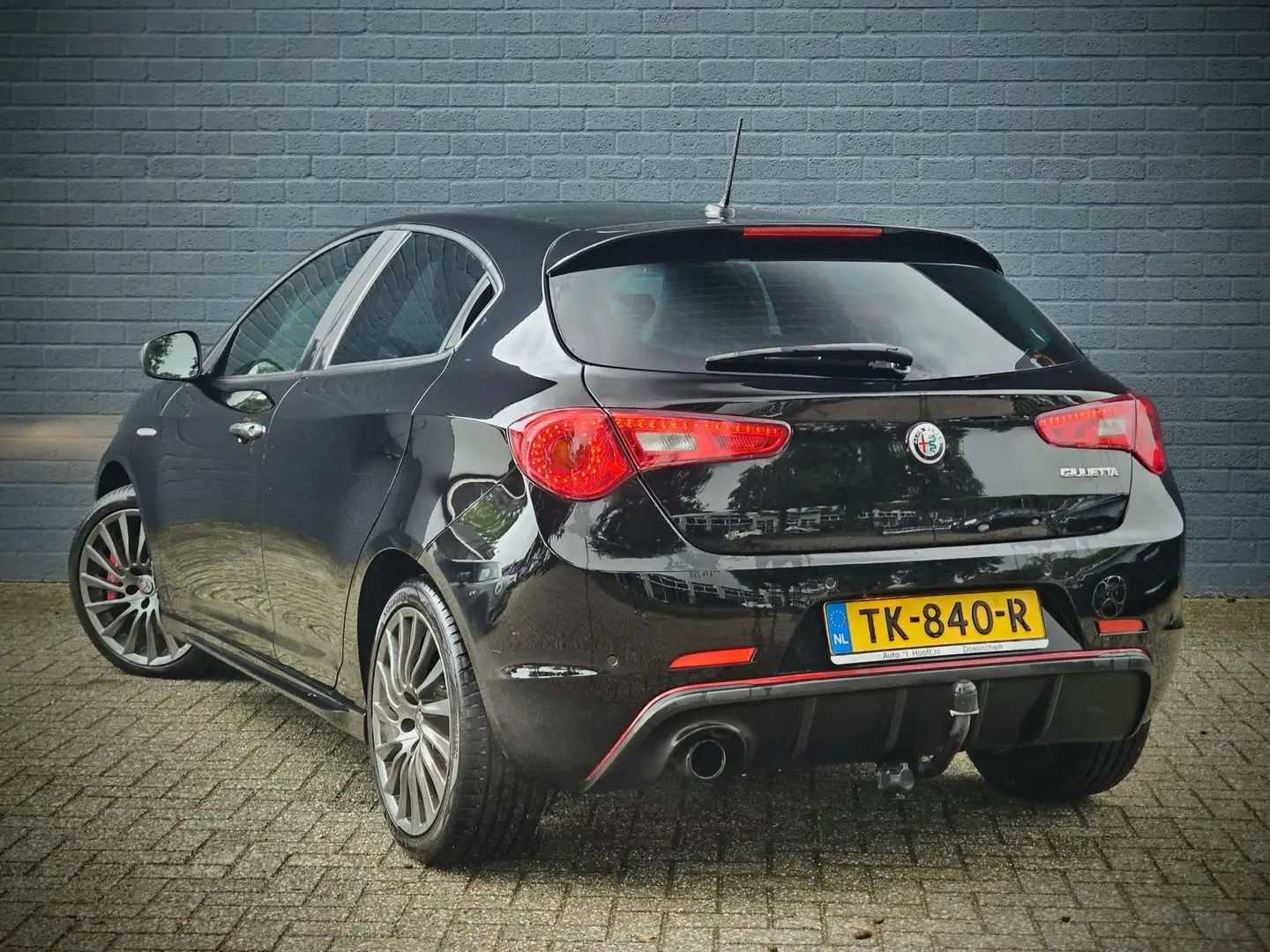 Alfa Romeo Giulietta 1.4 Turbo MultiAir Super / PACK VELOCE / ROOD LEDE Noir - 2