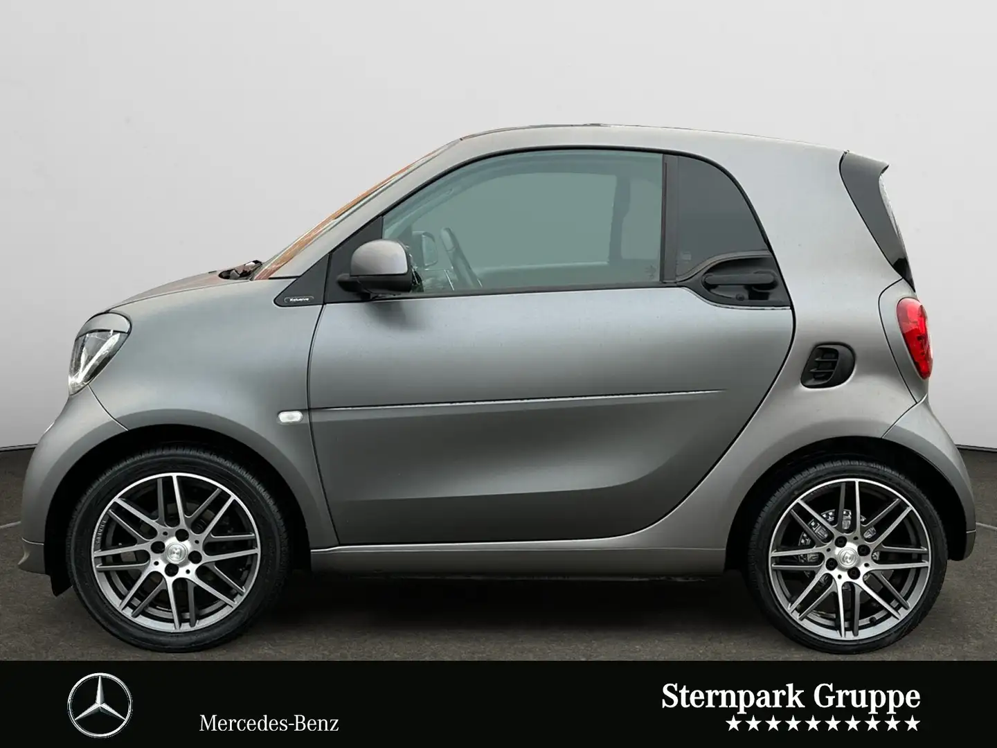 smart forTwo fortwo BRABUS Xclusive 109 PS NAVI*KAMERA*JBL* Gris - 2