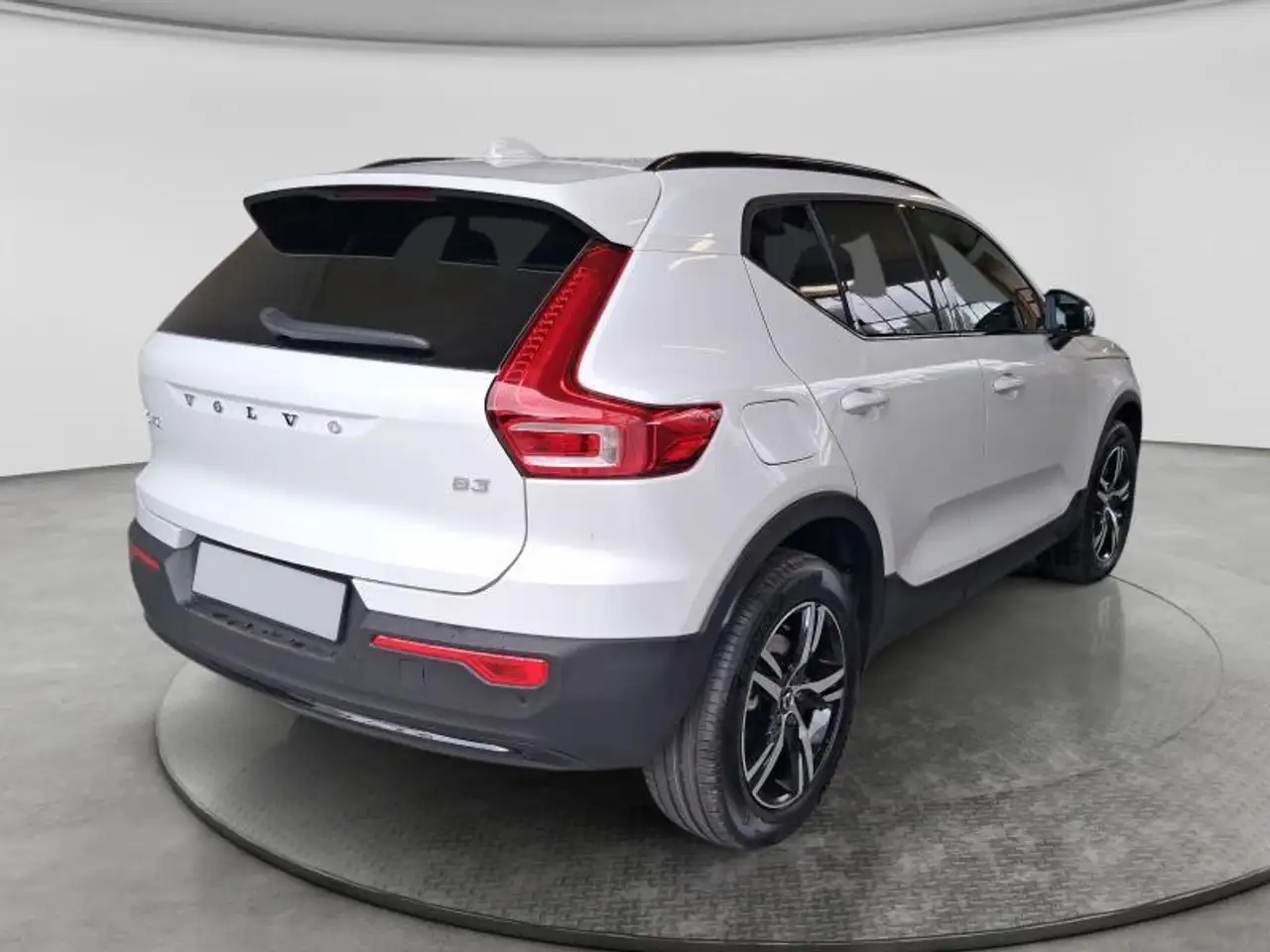 Volvo XC40 2026