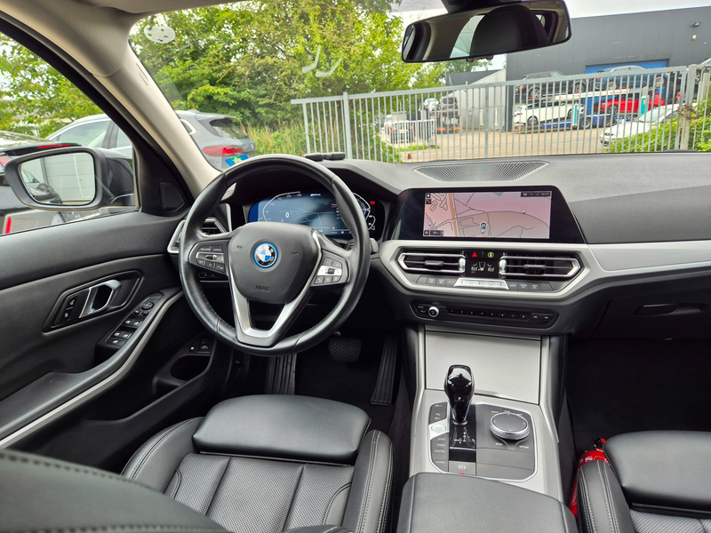 BMW 320 eA Touring // PHEV HYBRID // 2022 !! — photo 14